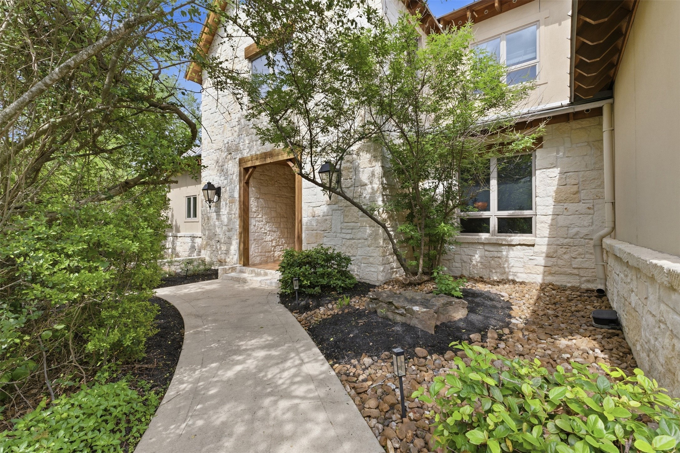 9201 Lake Forest Court N Property Photo 1