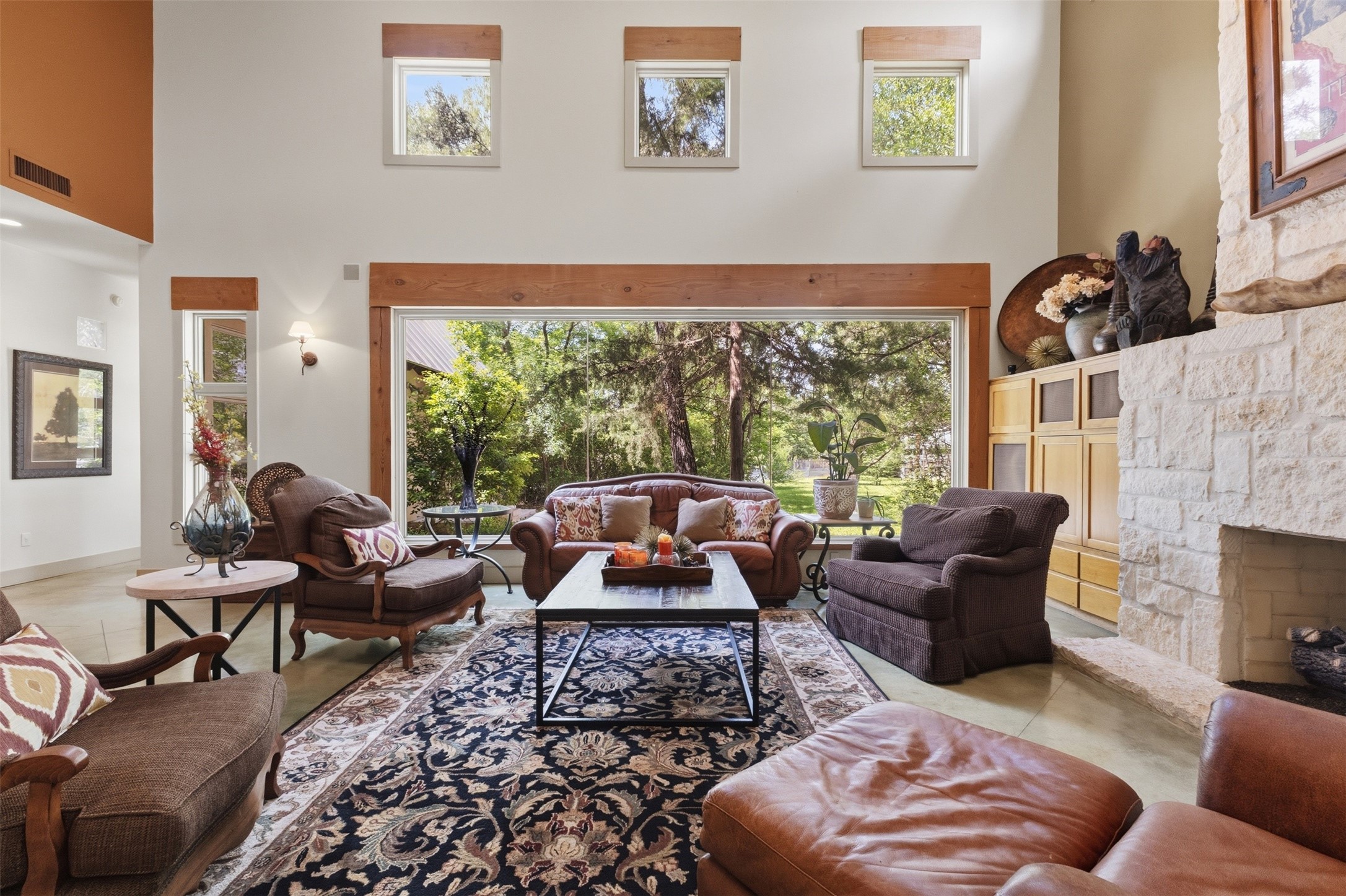 9201 Lake Forest Court N Property Photo 10