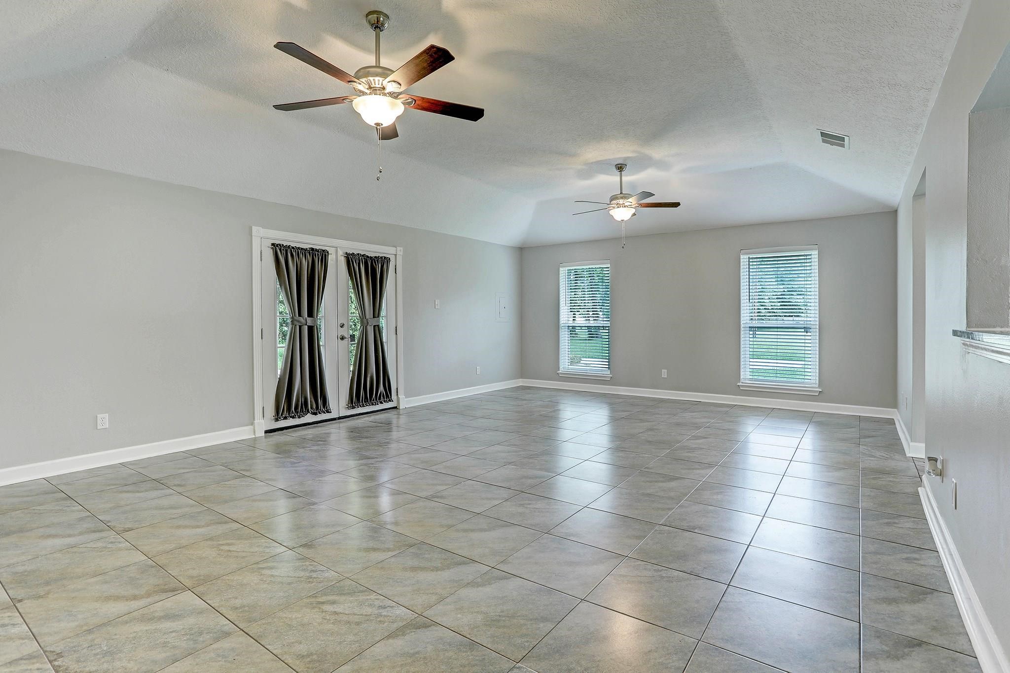 1211 Diablo Drive Property Photo 5