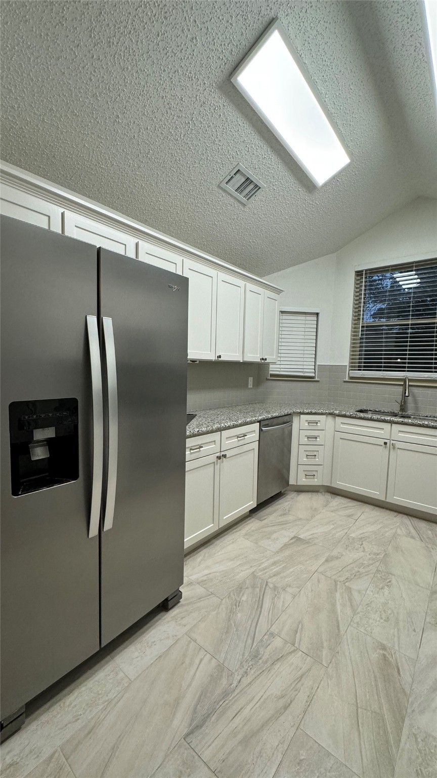 1054 Margate Drive Property Photo 6
