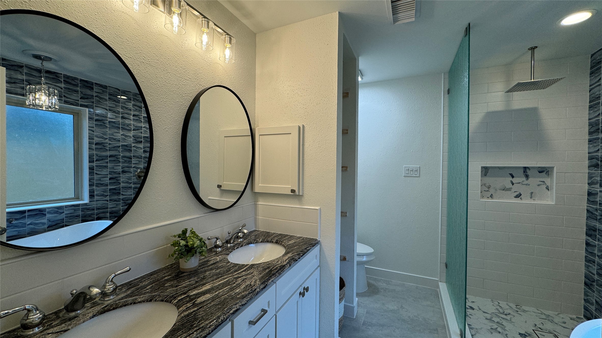 1054 Margate Drive Property Photo 30