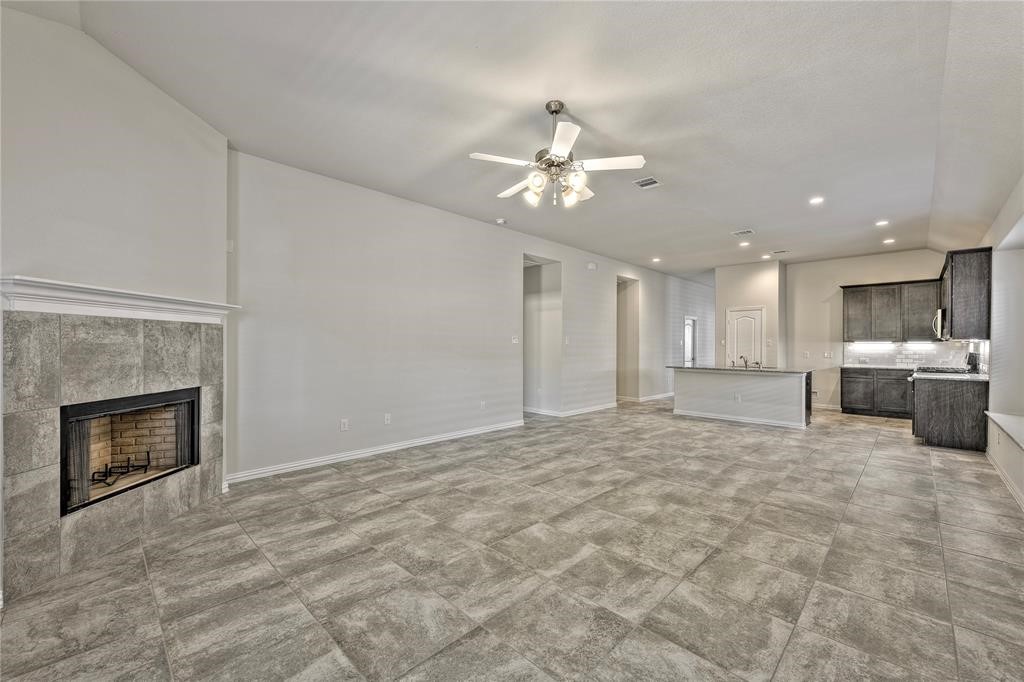 8430 Sunset Isles Drive Property Photo 7