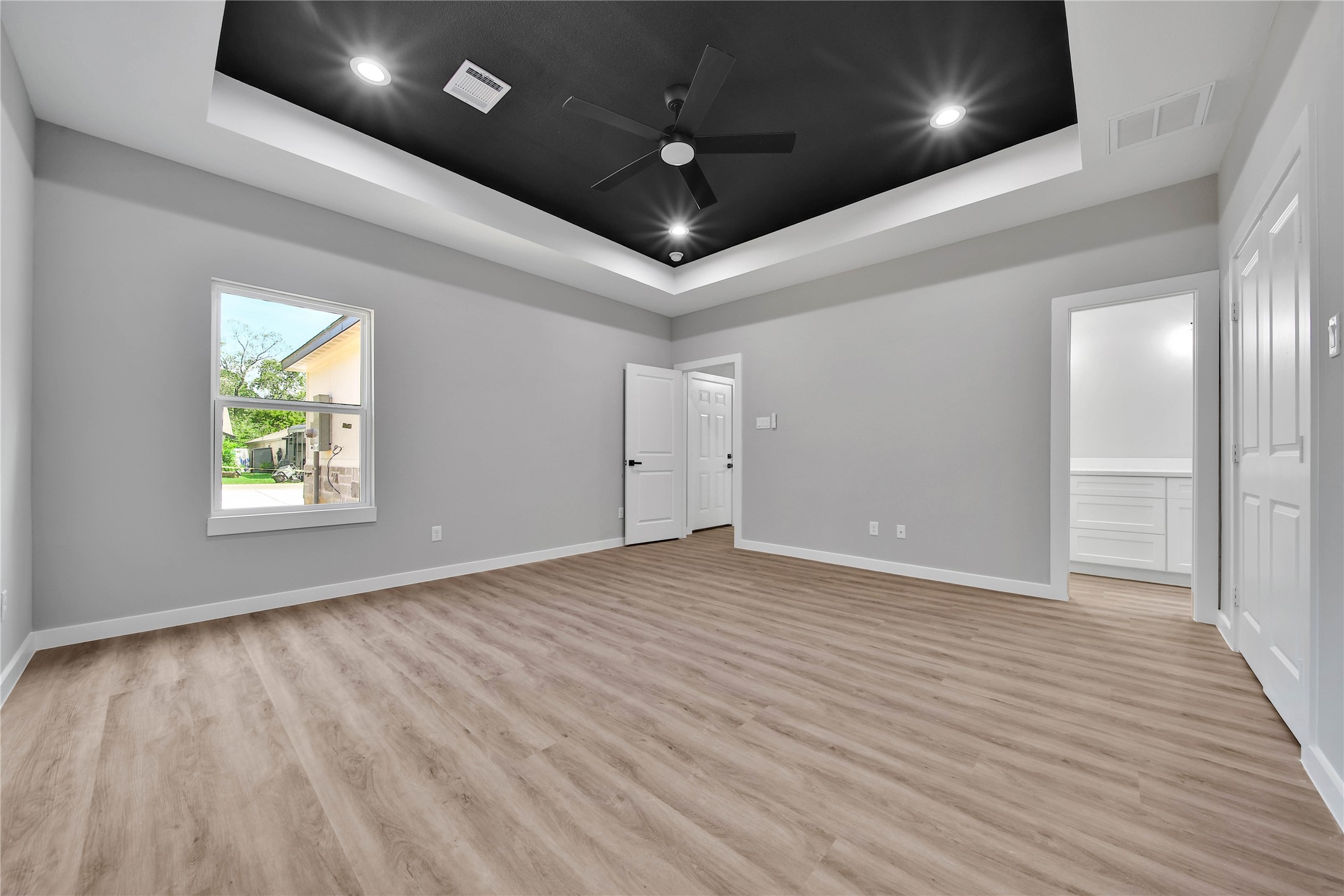 14863 Big Spring Circle Property Photo 23
