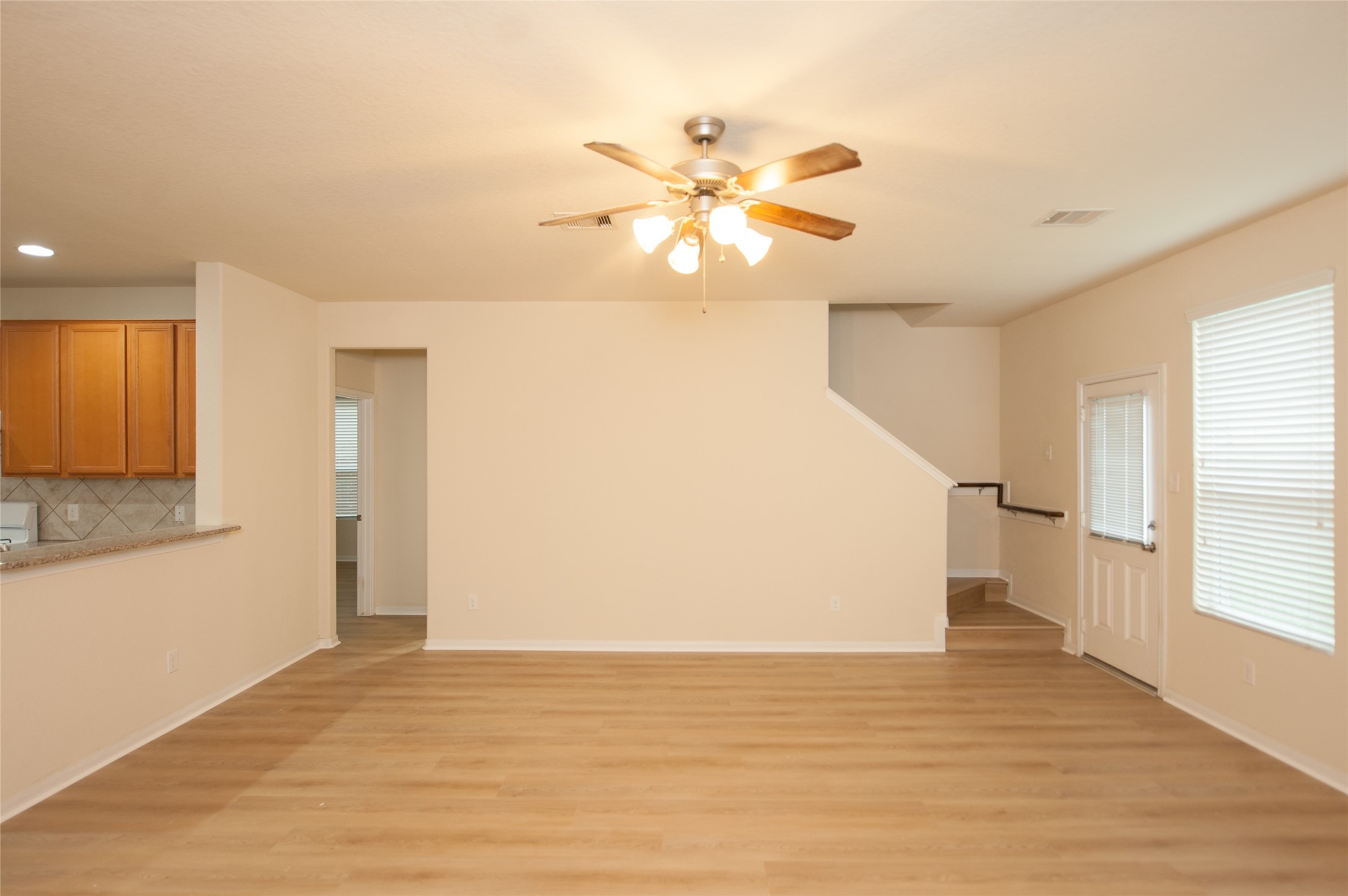 18519 Each Elm Way Property Photo 9
