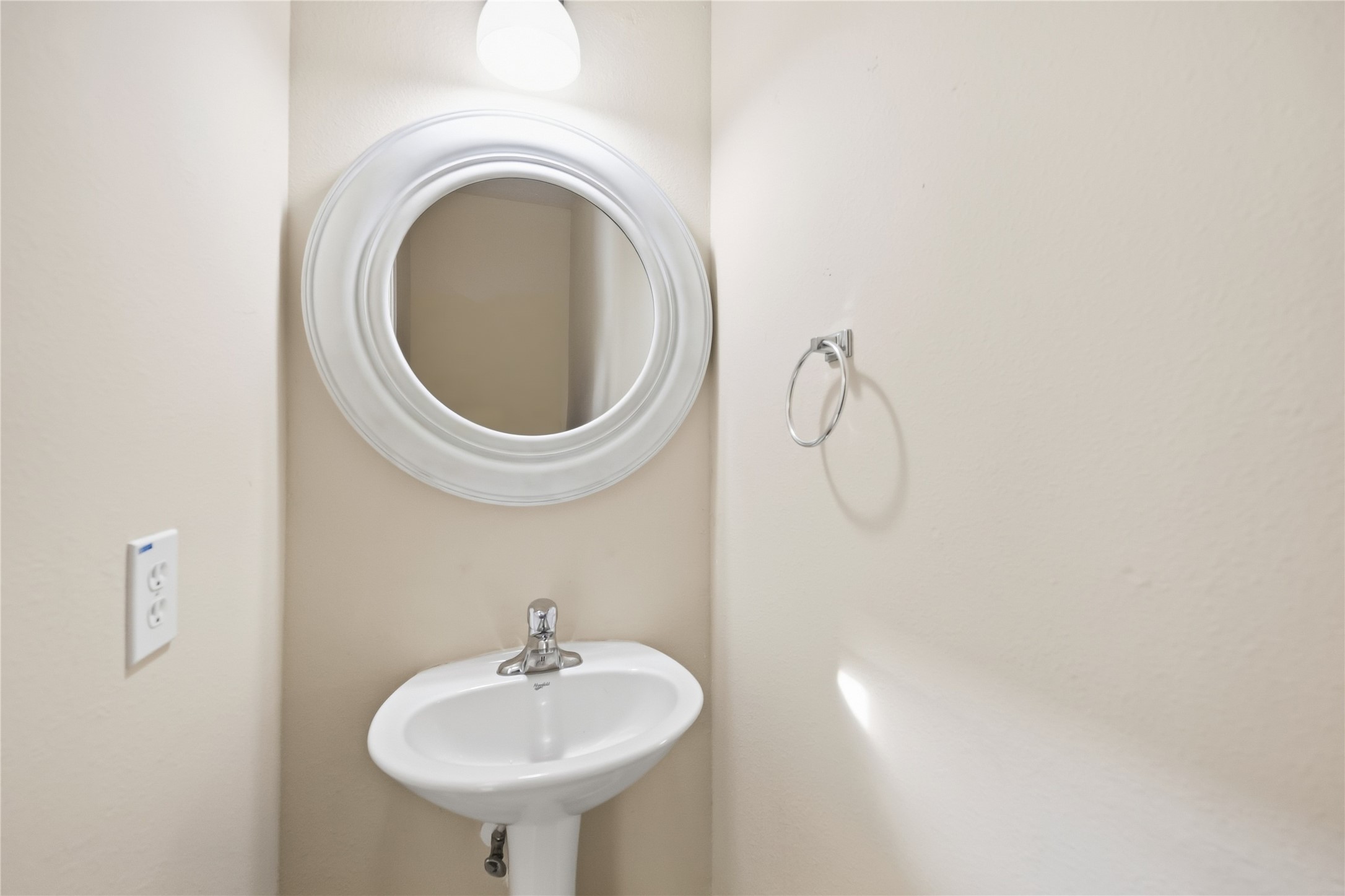 2943 Hackamore Hollow Lane Property Photo 11