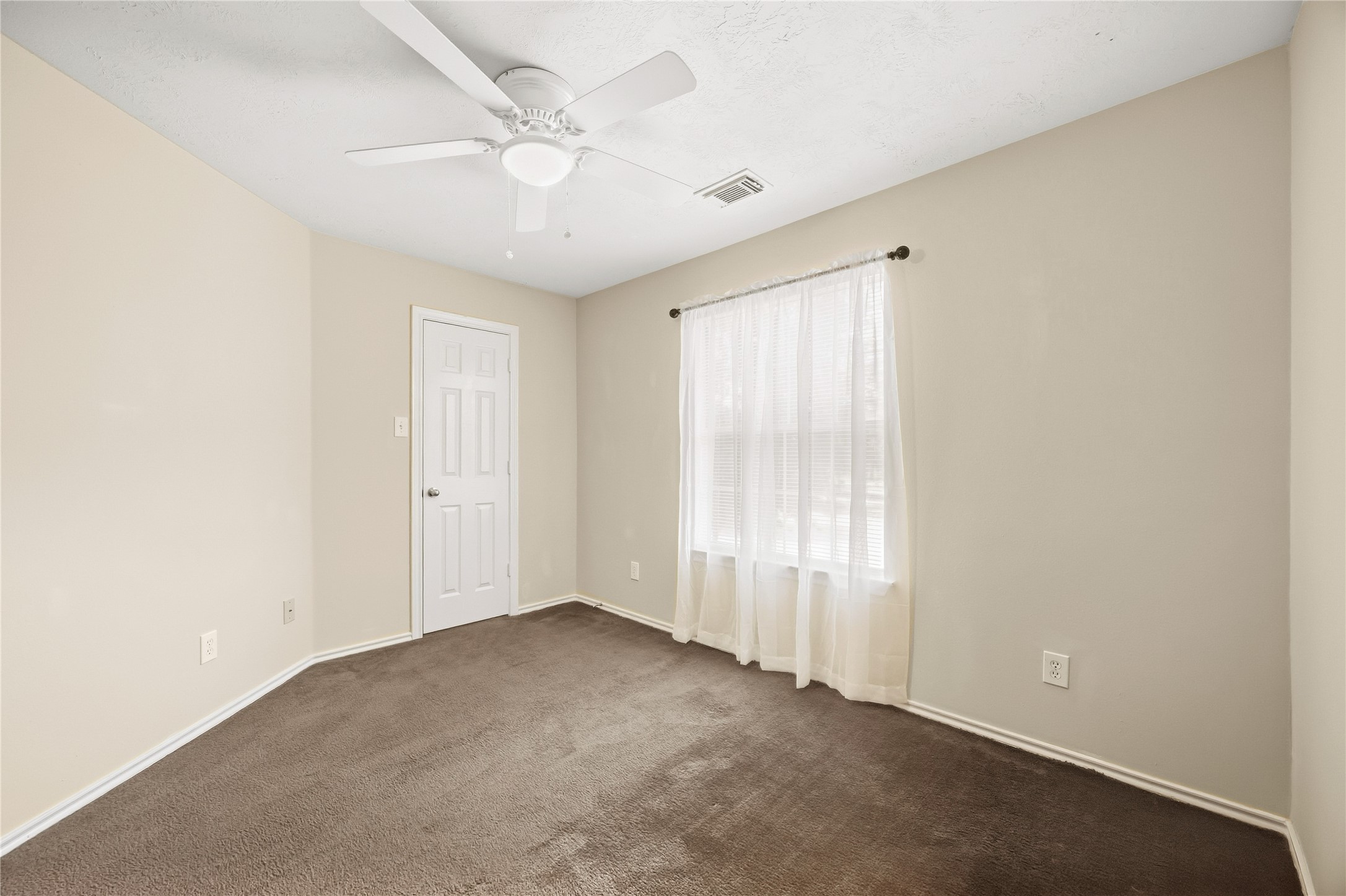 2943 Hackamore Hollow Lane Property Photo 21