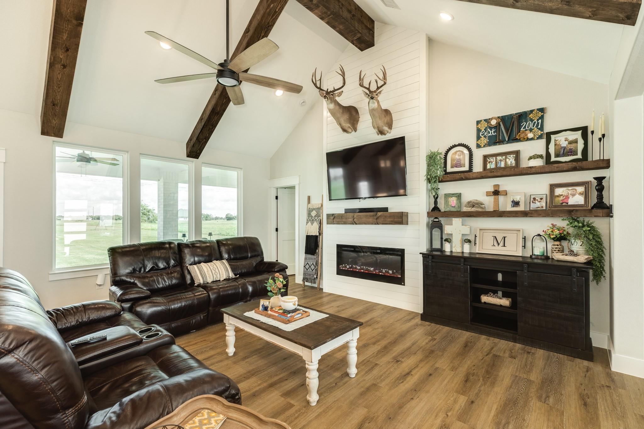 608 Angus Trail, Angleton Tx 77515 Property Photo 9