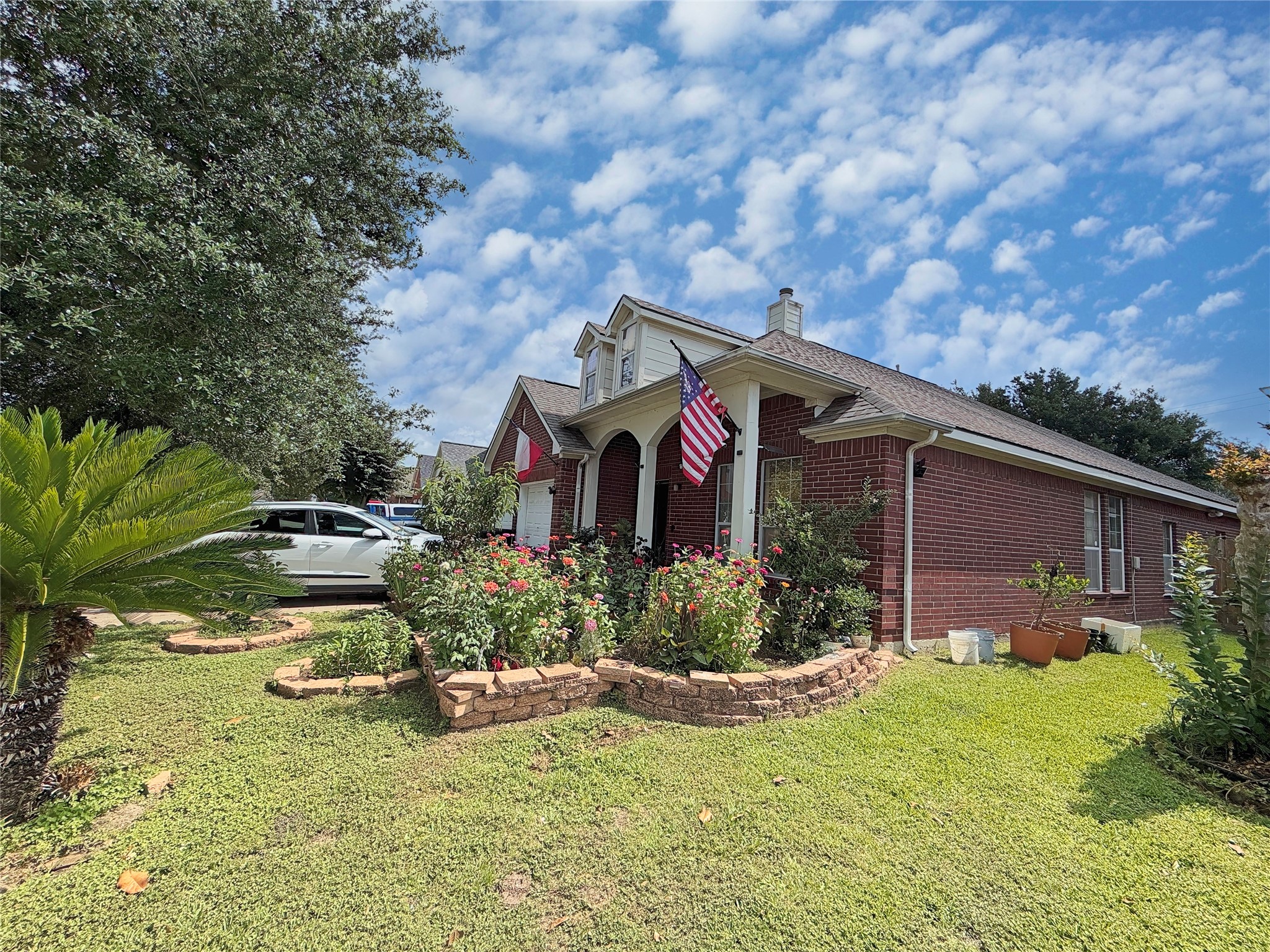10111 San Ignacio Property Photo 2