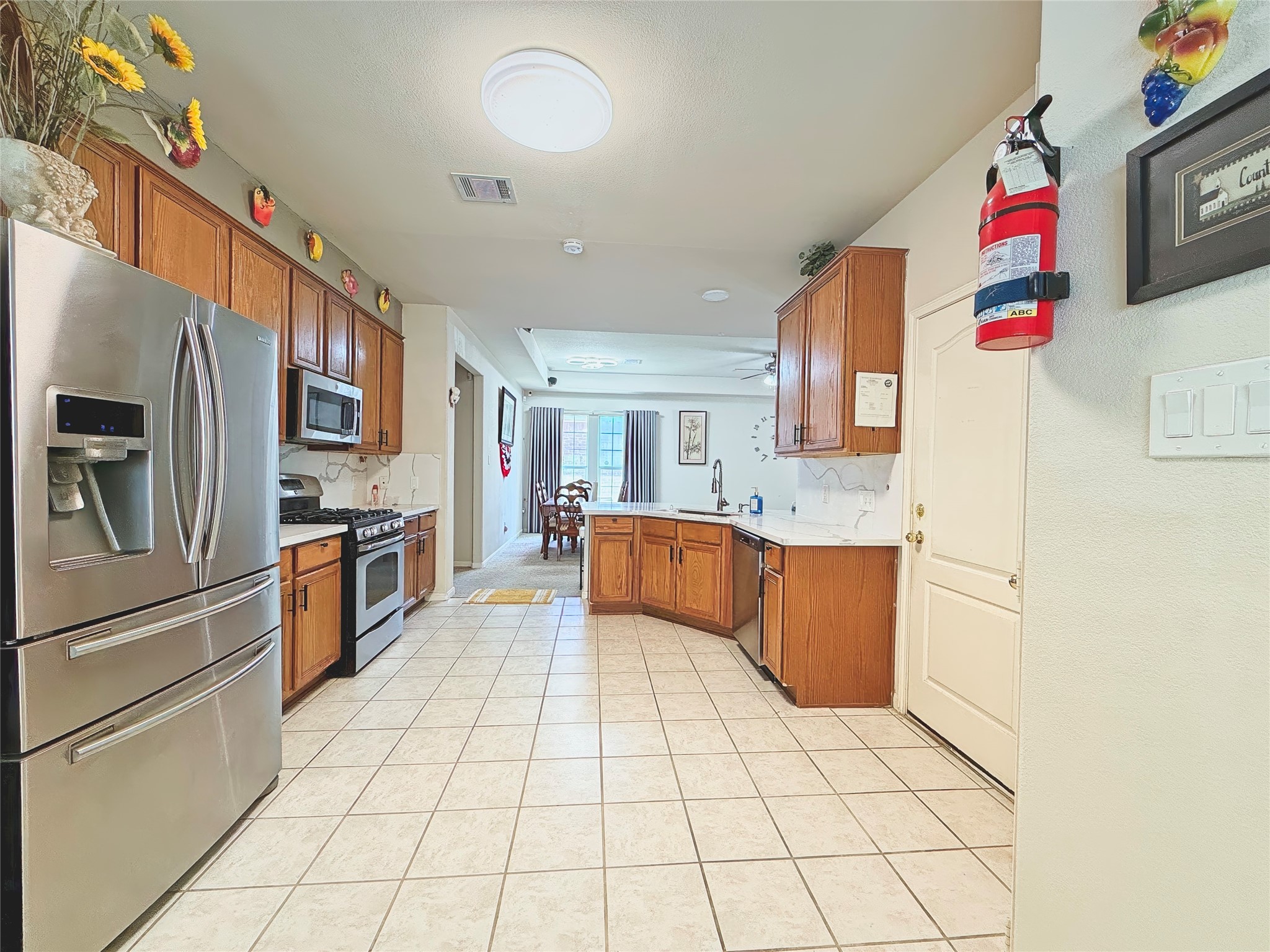 10111 San Ignacio Property Photo 6