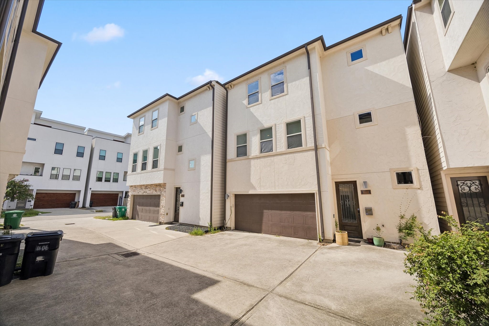 1618 Parker Street Property Photo 2