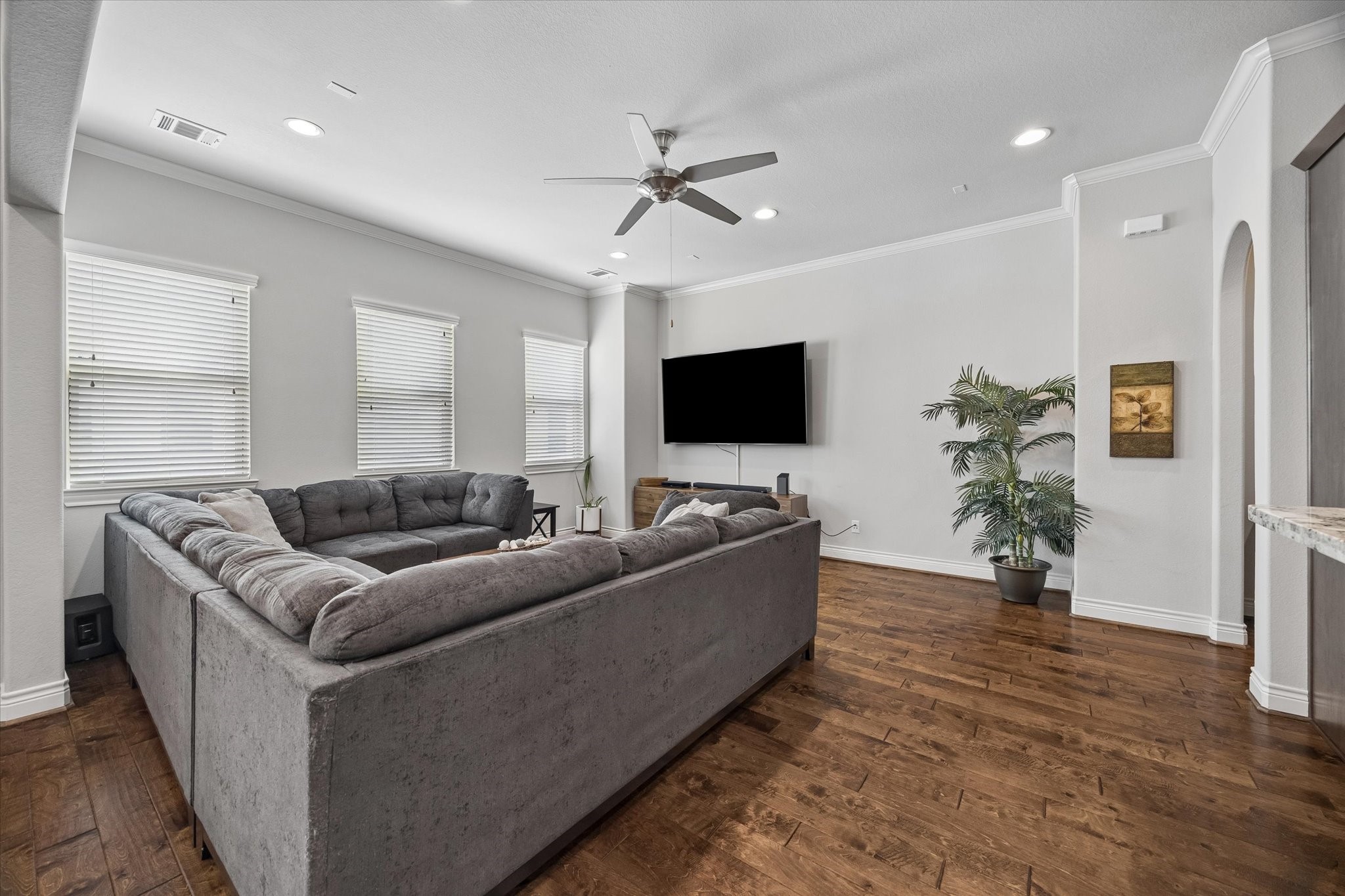 1618 Parker Street Property Photo 5