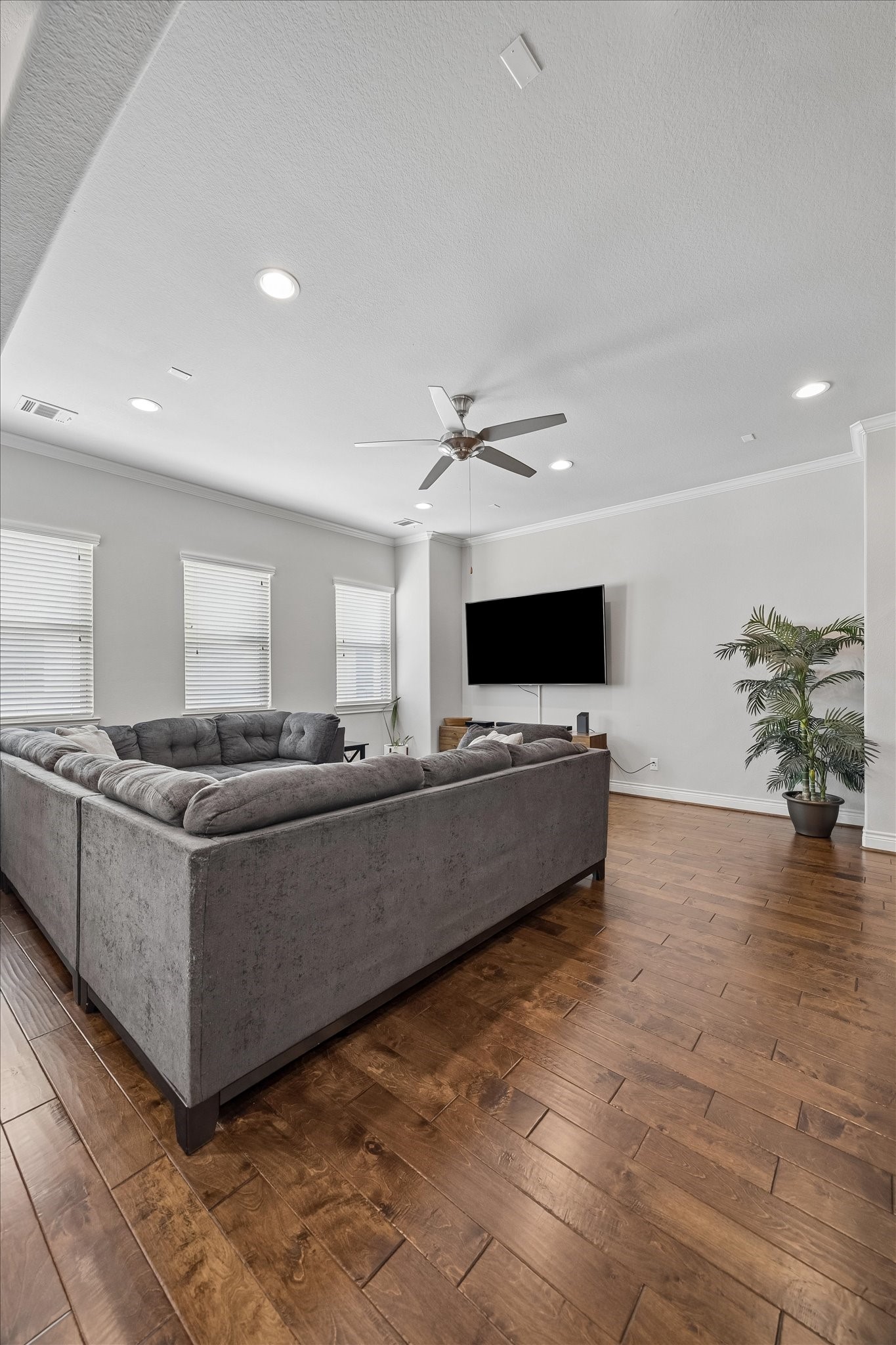 1618 Parker Street Property Photo 6