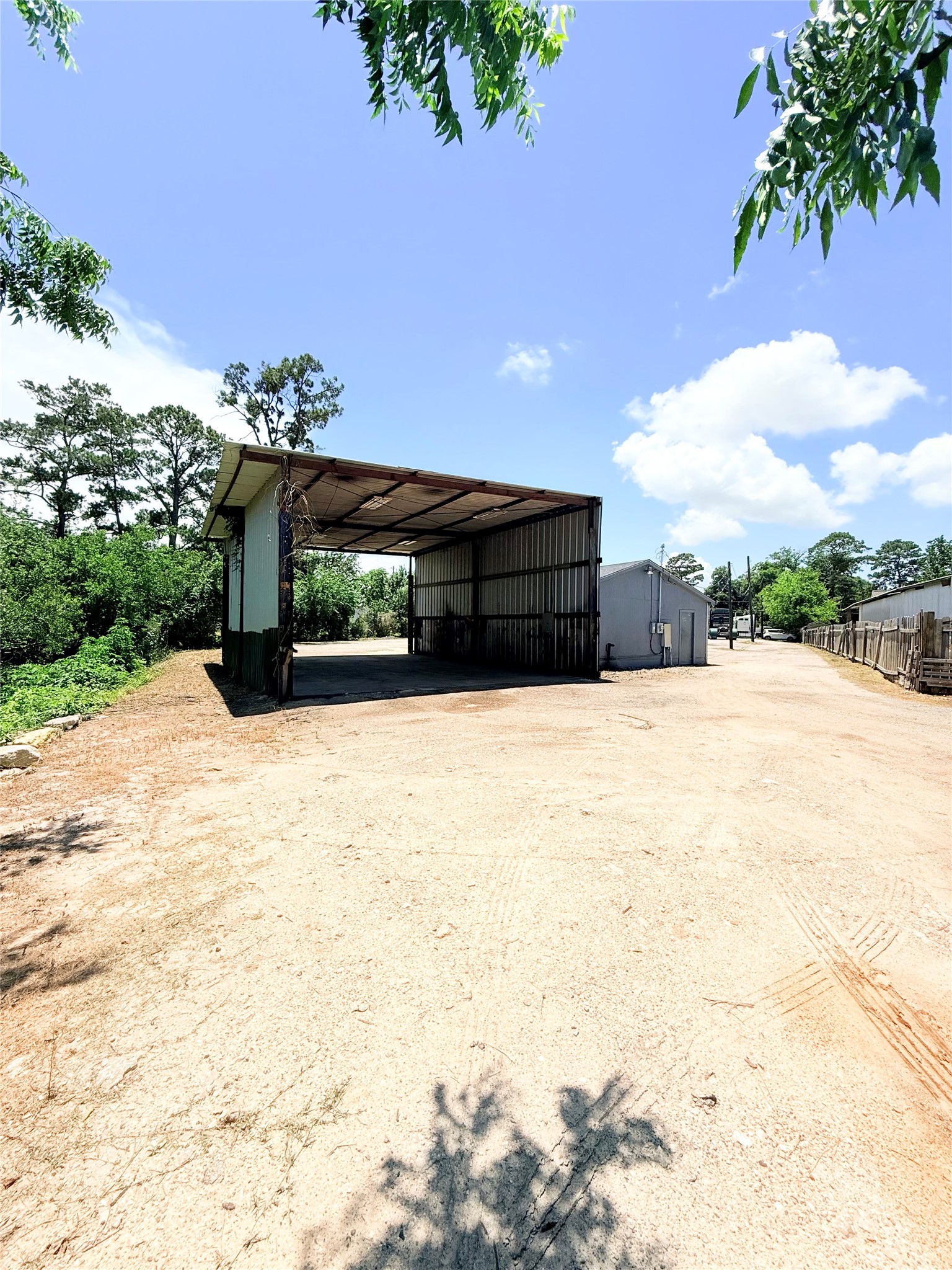 6910 John Ralston Road Property Photo 3