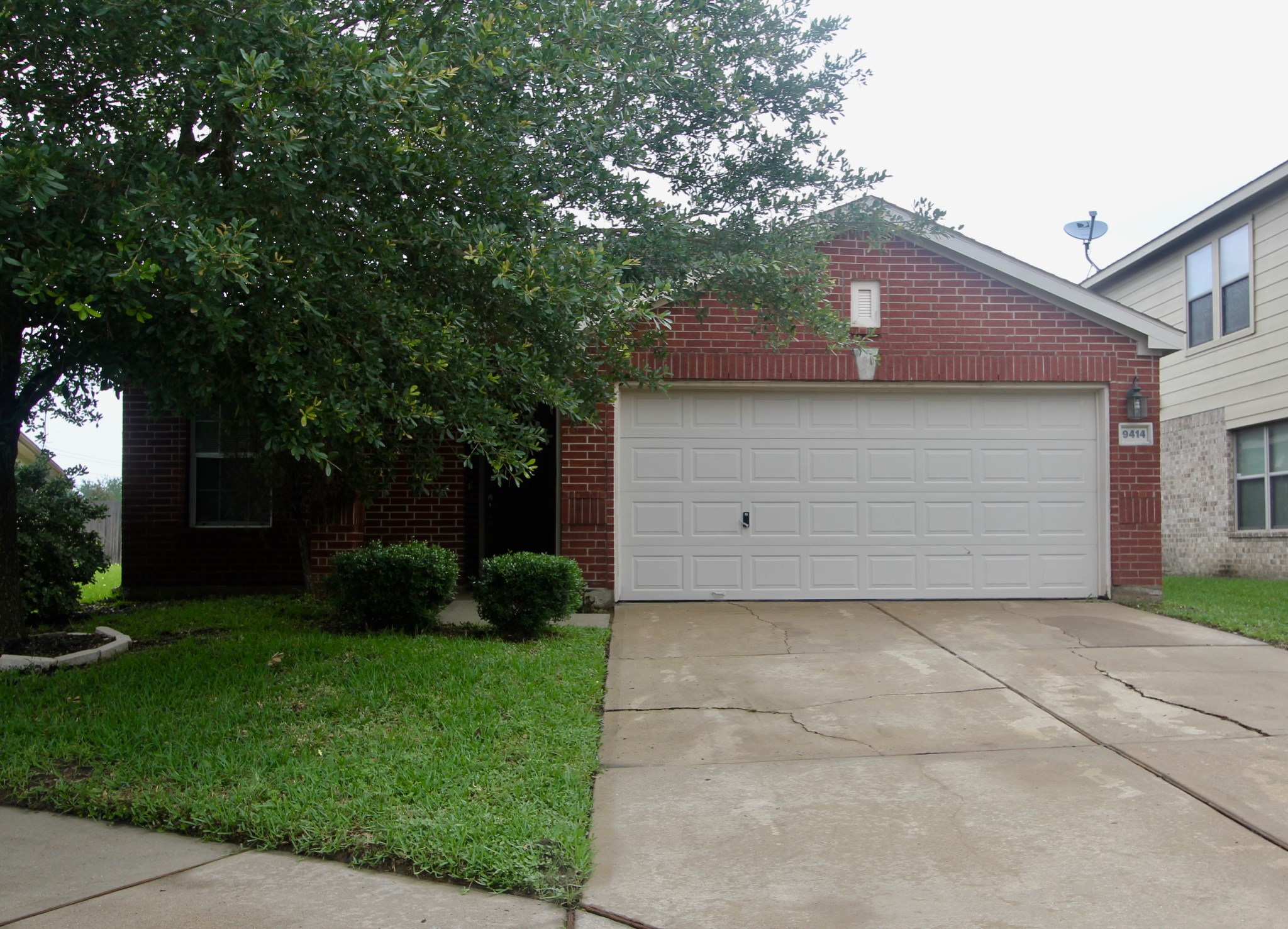 9414 Coatsworth Drive Property Photo 1