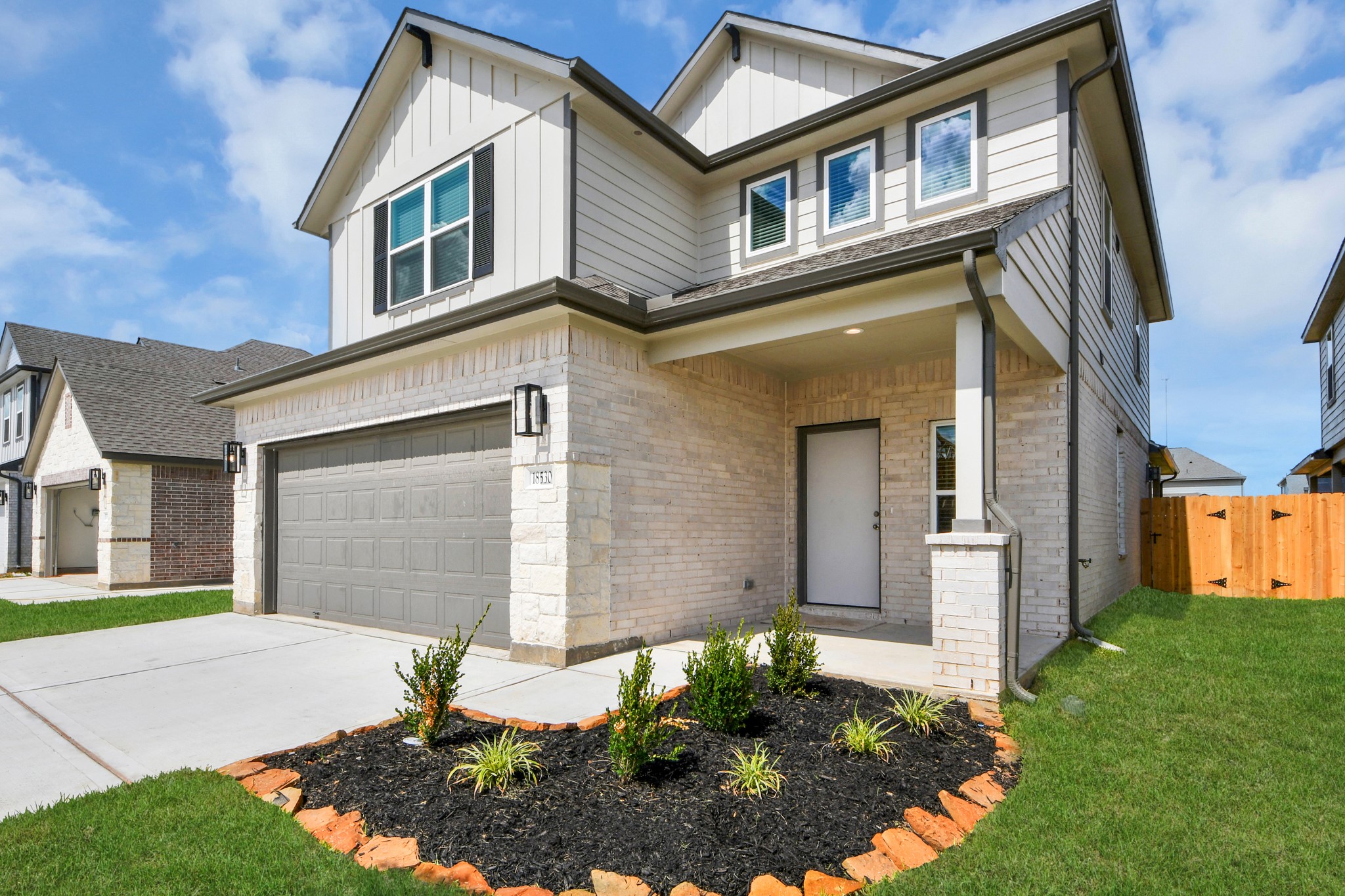 18530 Athena Flower Drive Property Photo 2