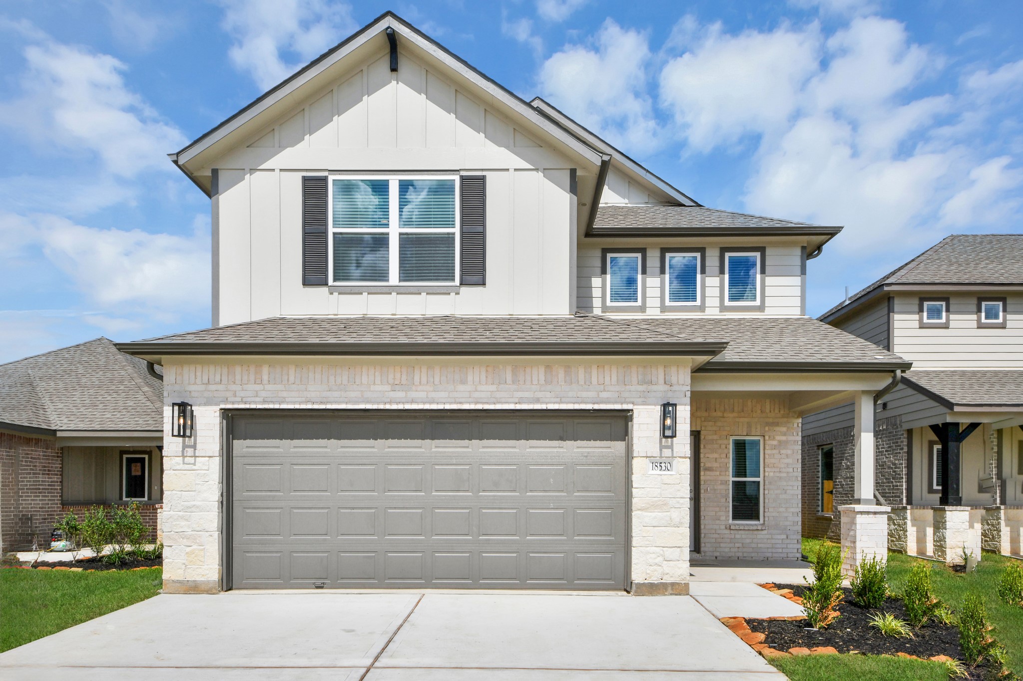 18530 Athena Flower Drive Property Photo 3
