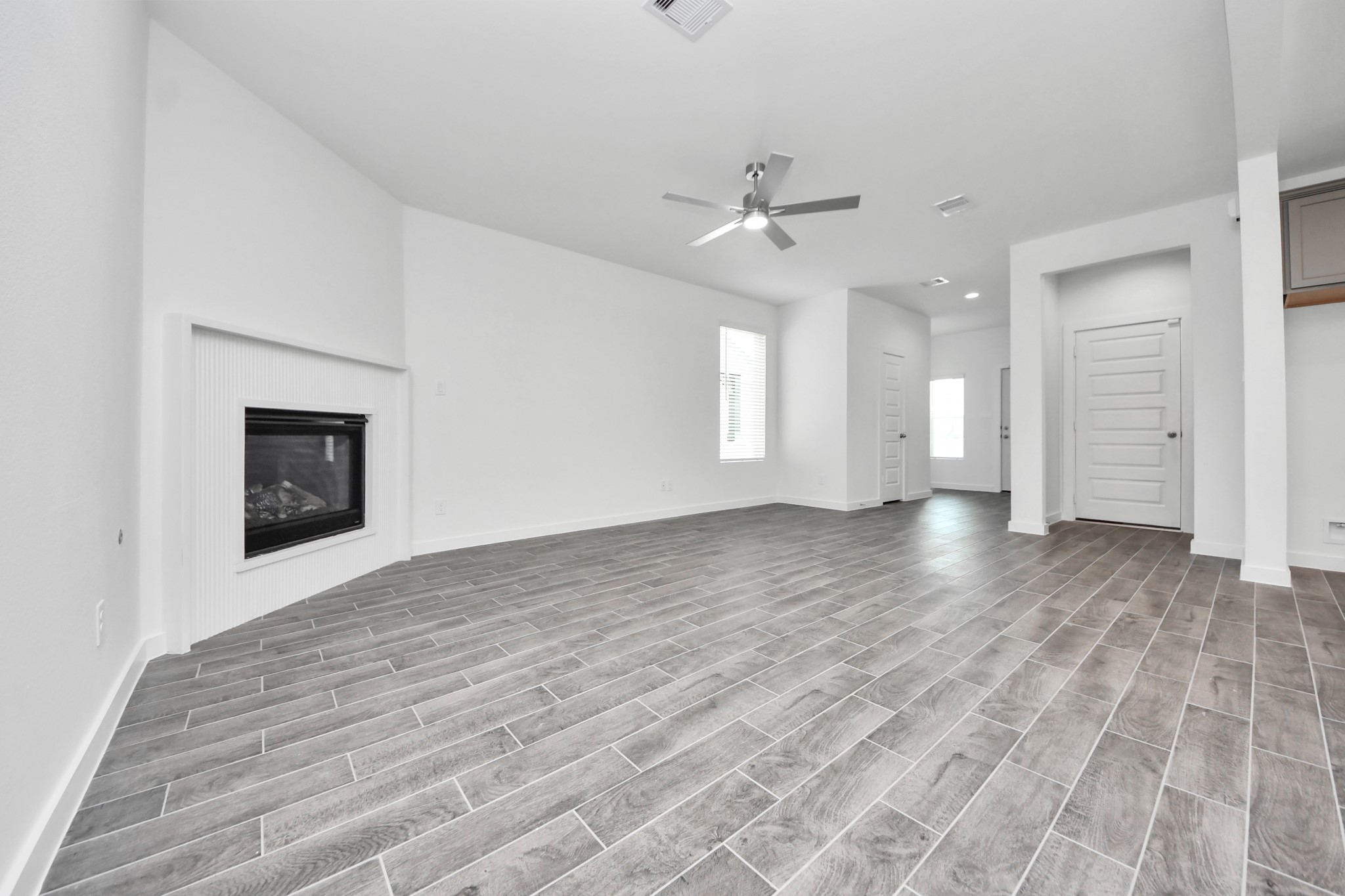 18530 Athena Flower Drive Property Photo 9