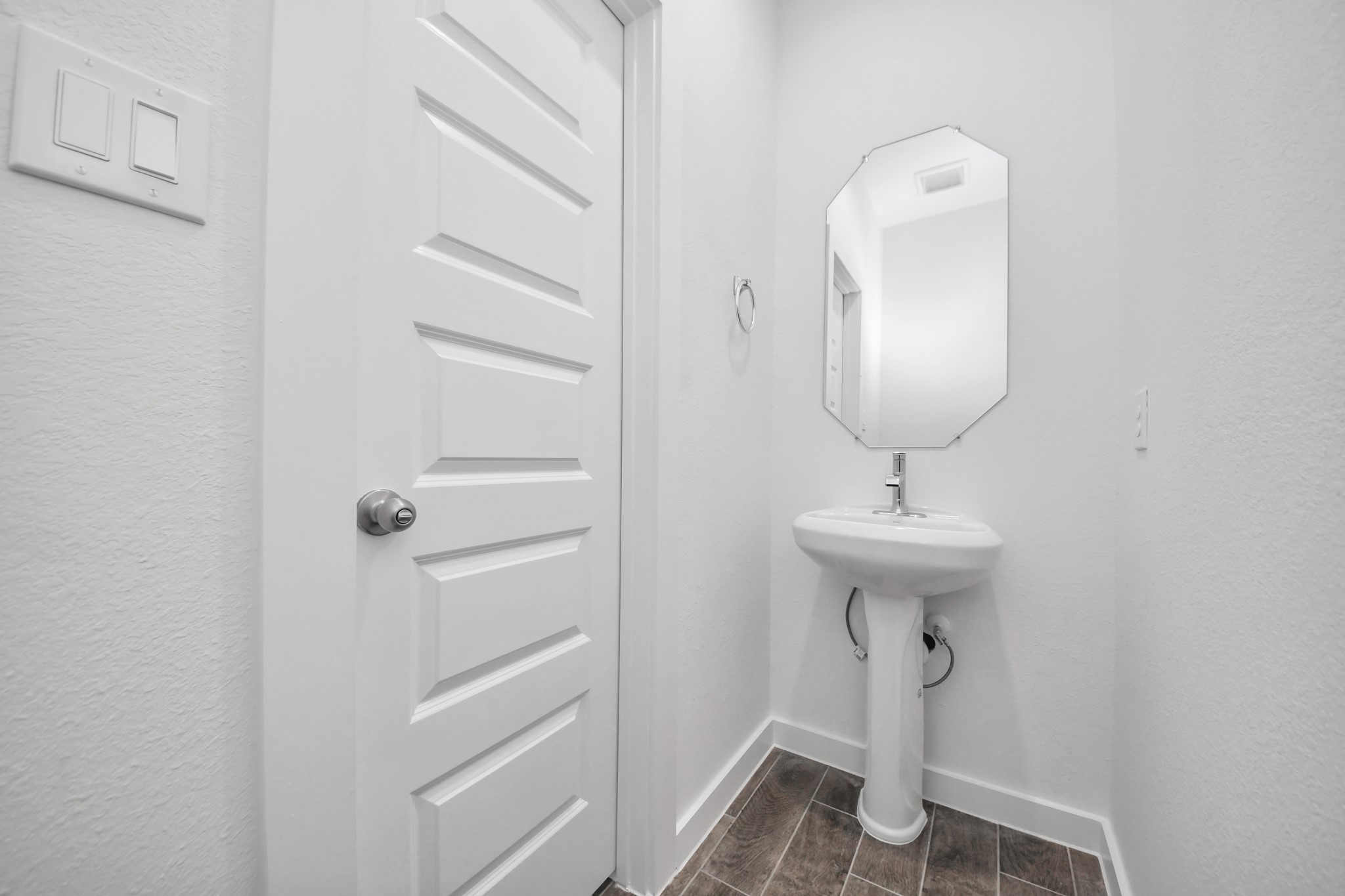 18530 Athena Flower Drive Property Photo 11