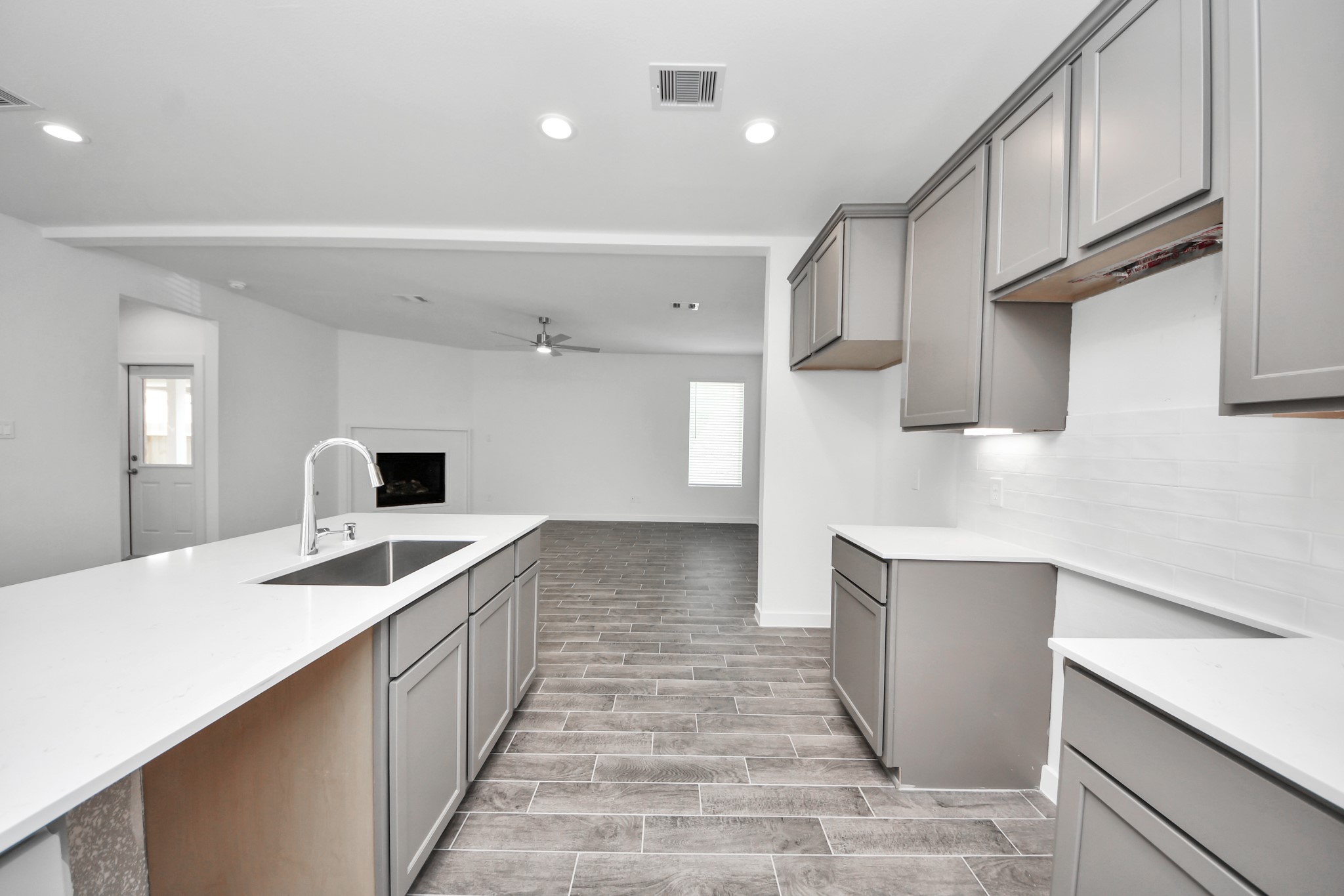 18530 Athena Flower Drive Property Photo 16