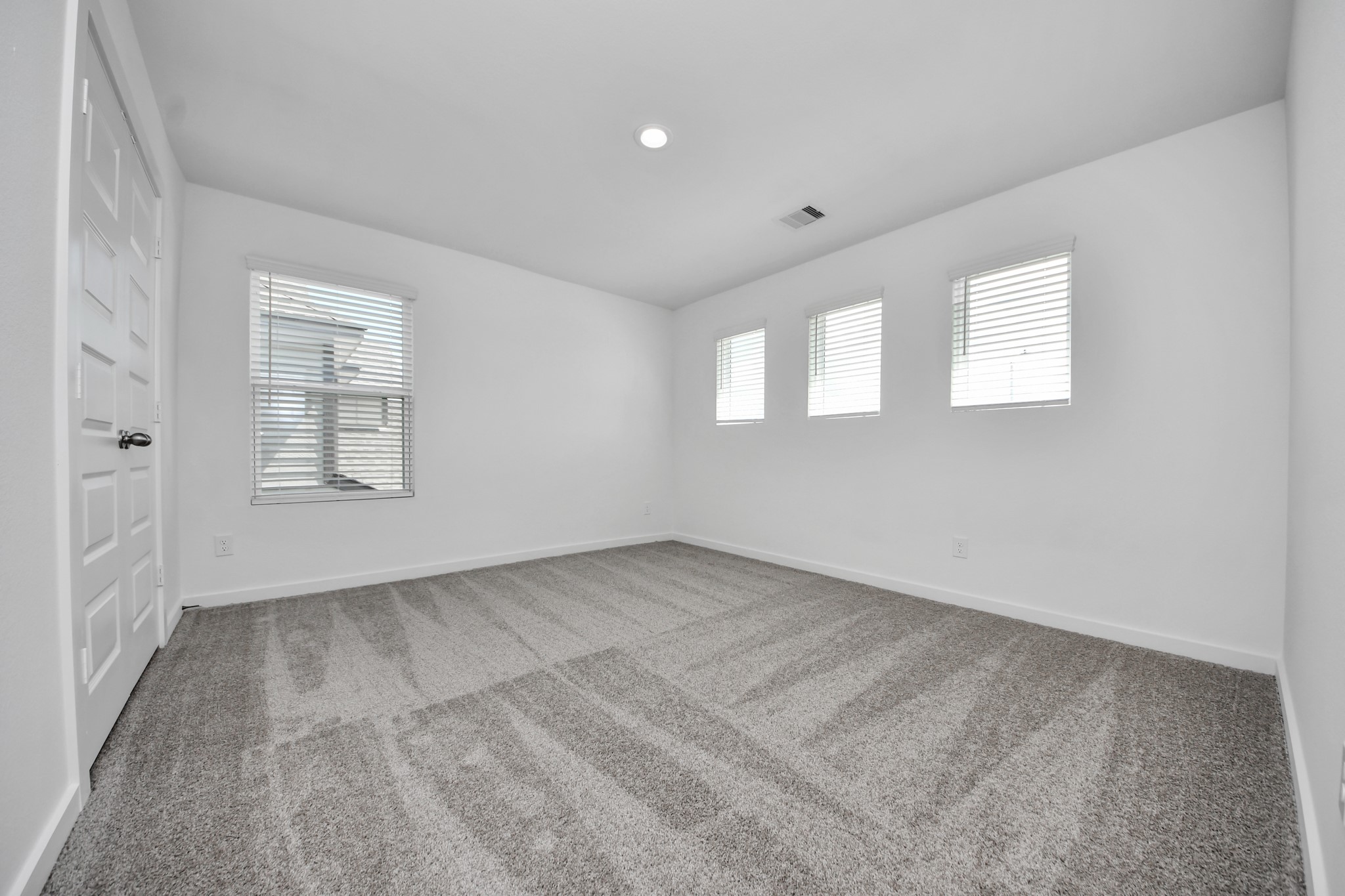 18530 Athena Flower Drive Property Photo 31