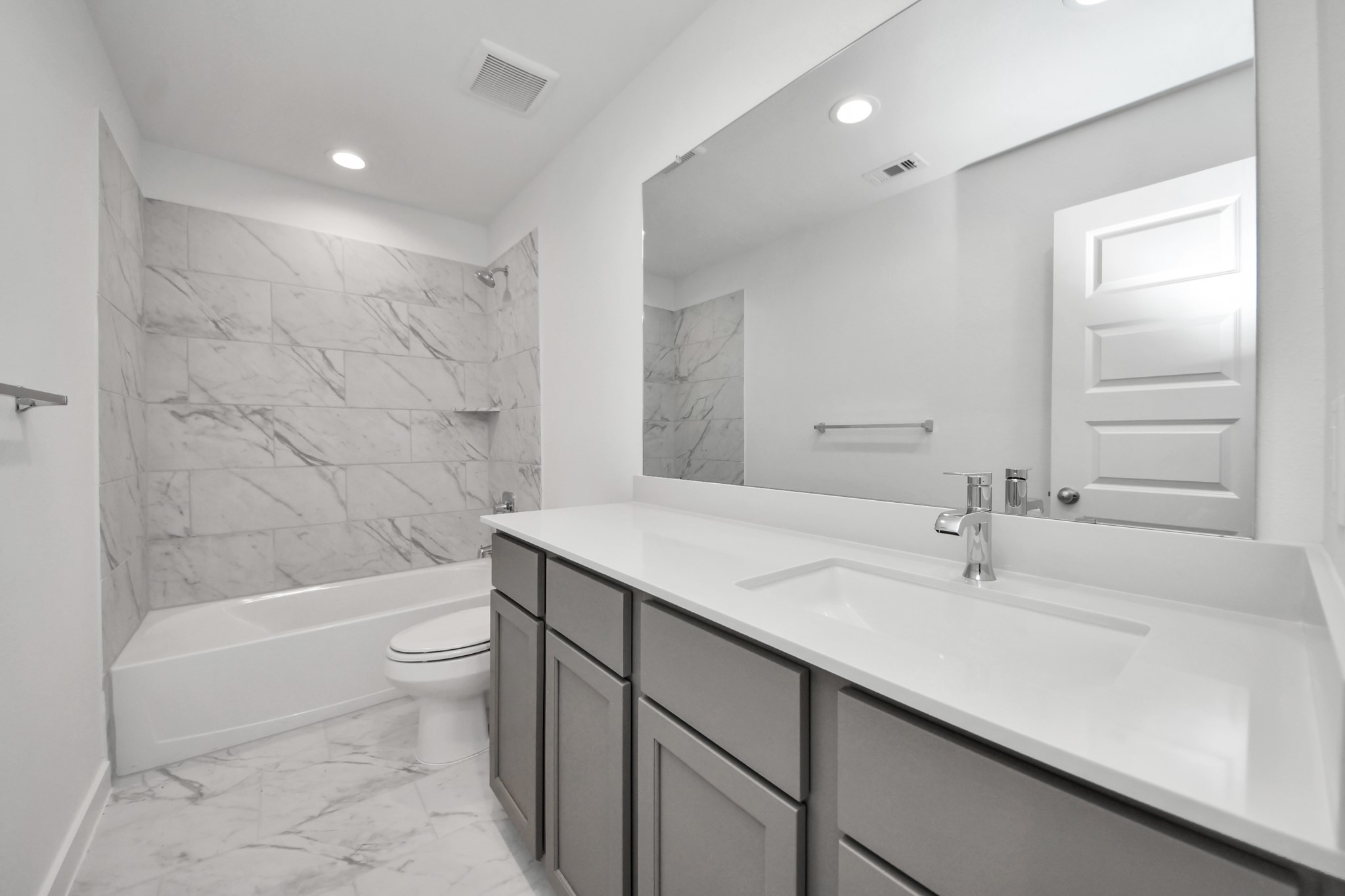 18530 Athena Flower Drive Property Photo 32