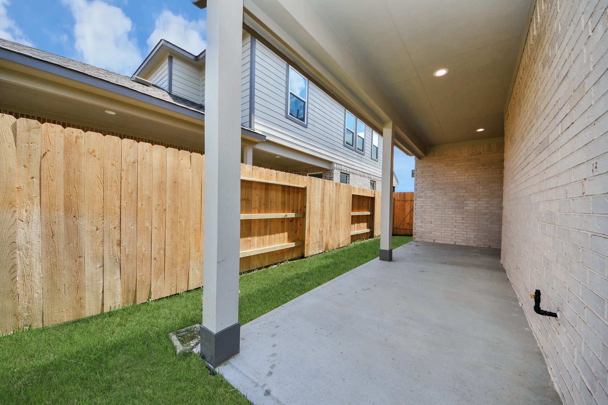 18530 Athena Flower Drive Property Photo 36