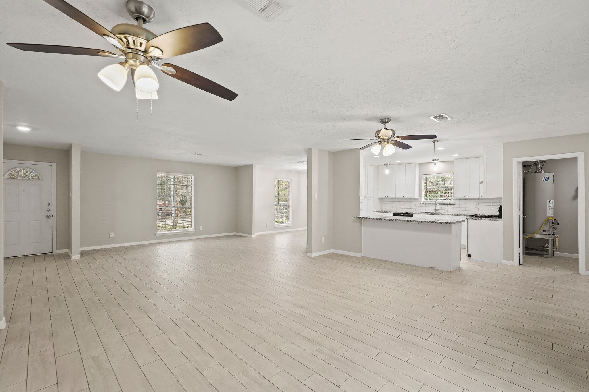 105 Navajo Street Property Photo 13