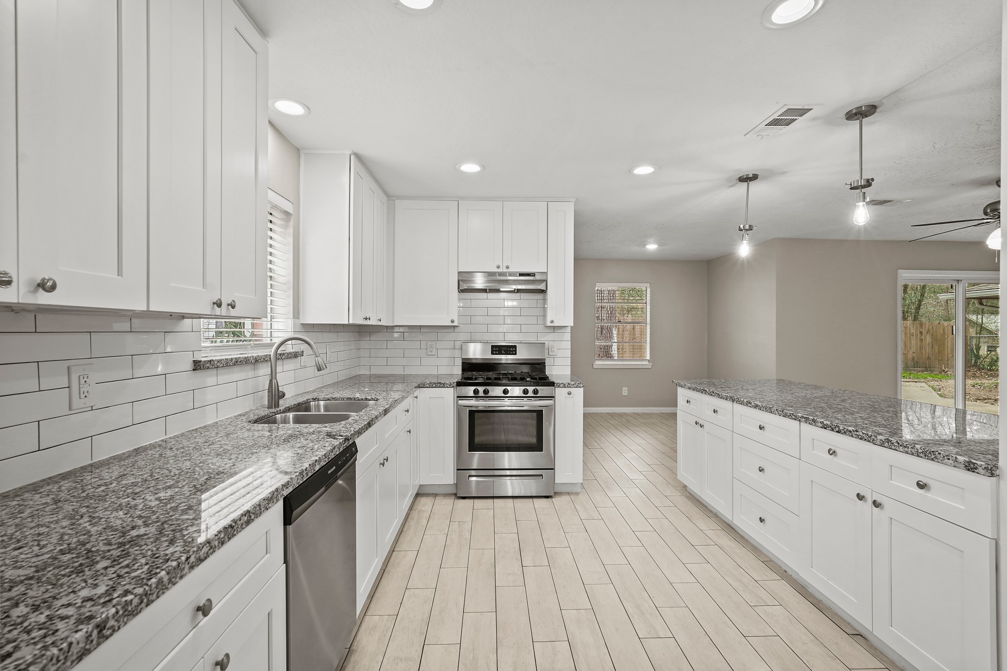 105 Navajo Street Property Photo 15