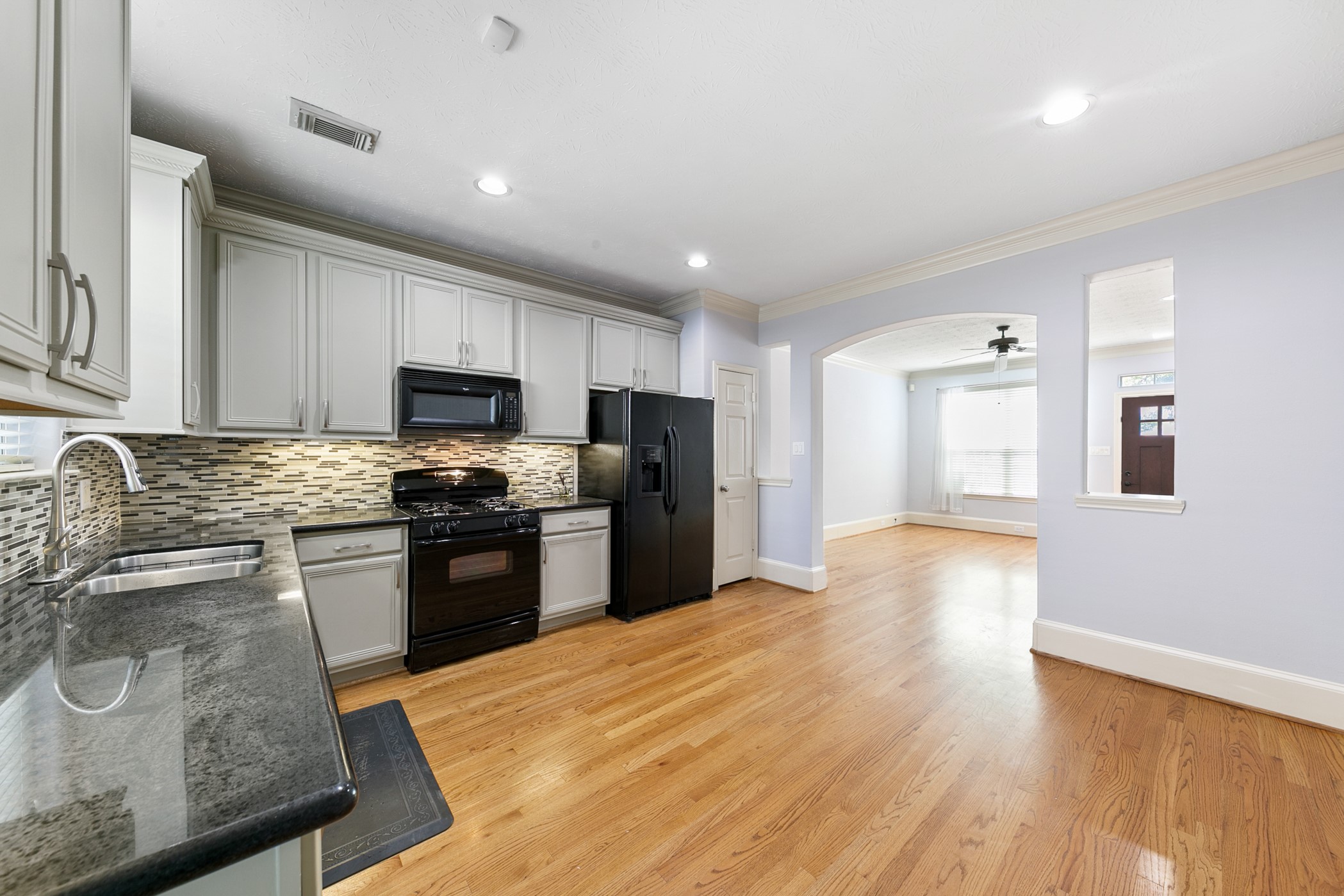 1759 Aden Drive Property Photo 3