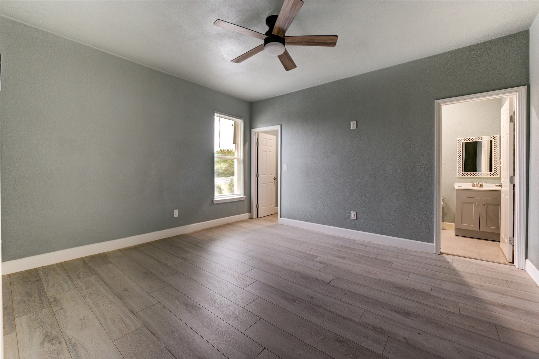 4323 Continental Drive Property Photo 19