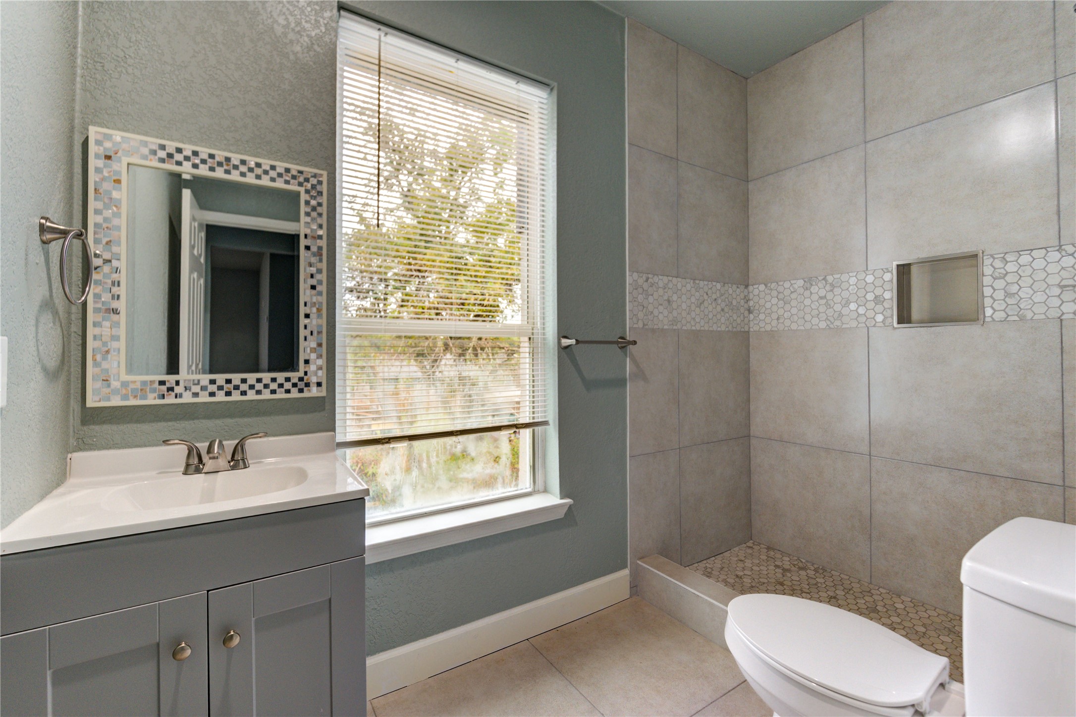 4323 Continental Drive Property Photo 47