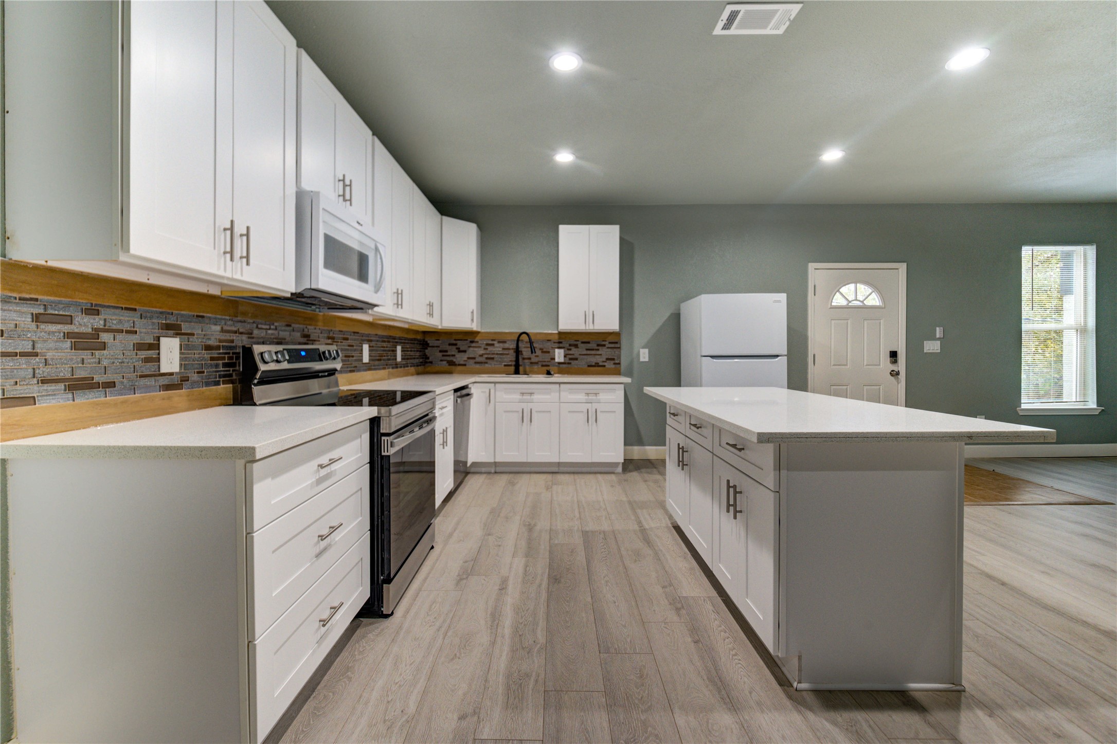 4323 Continental Drive Property Photo 49