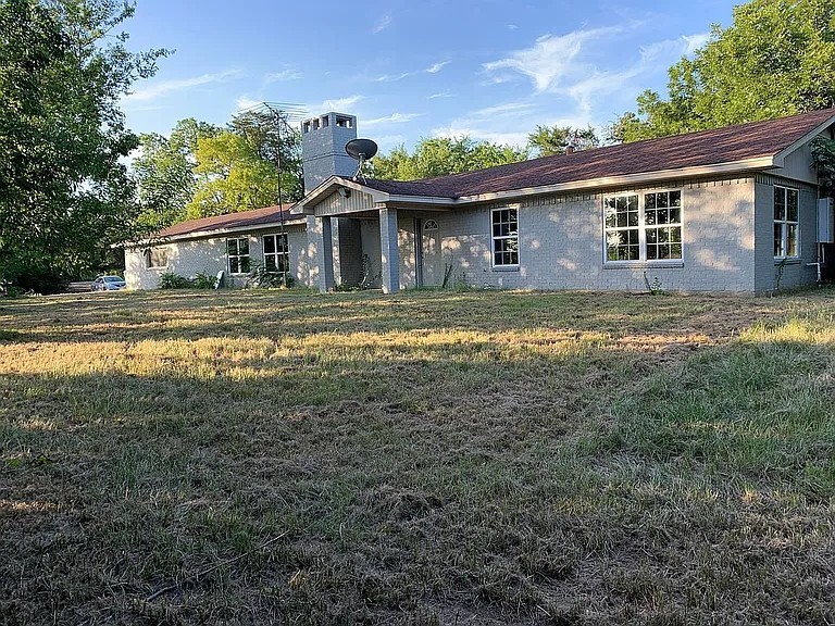 21134 Fm 1512 Property Photo 1