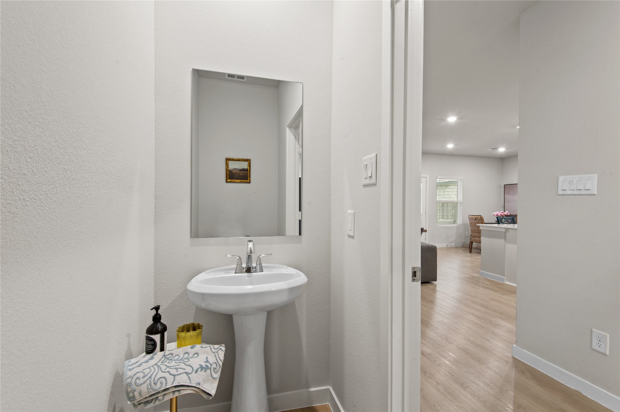 123 Alset Circle Property Photo 4