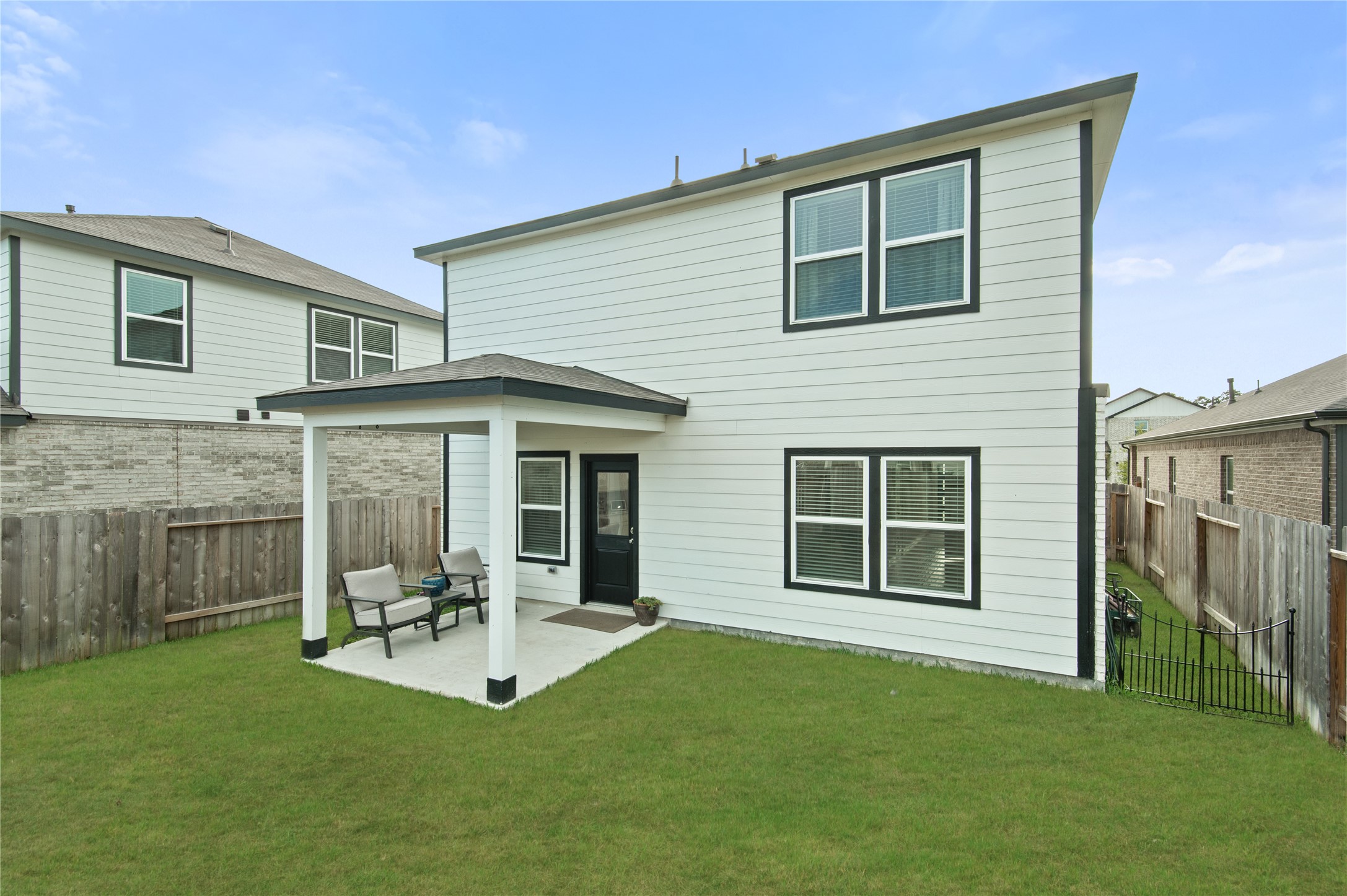 123 Alset Circle Property Photo 5