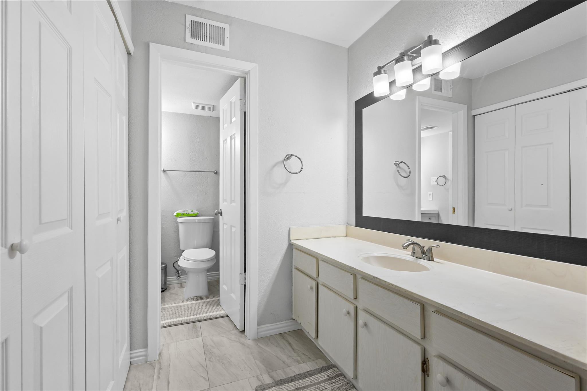 11917 Bob White Drive # 885, Houston Tx 77035 Property Photo 10