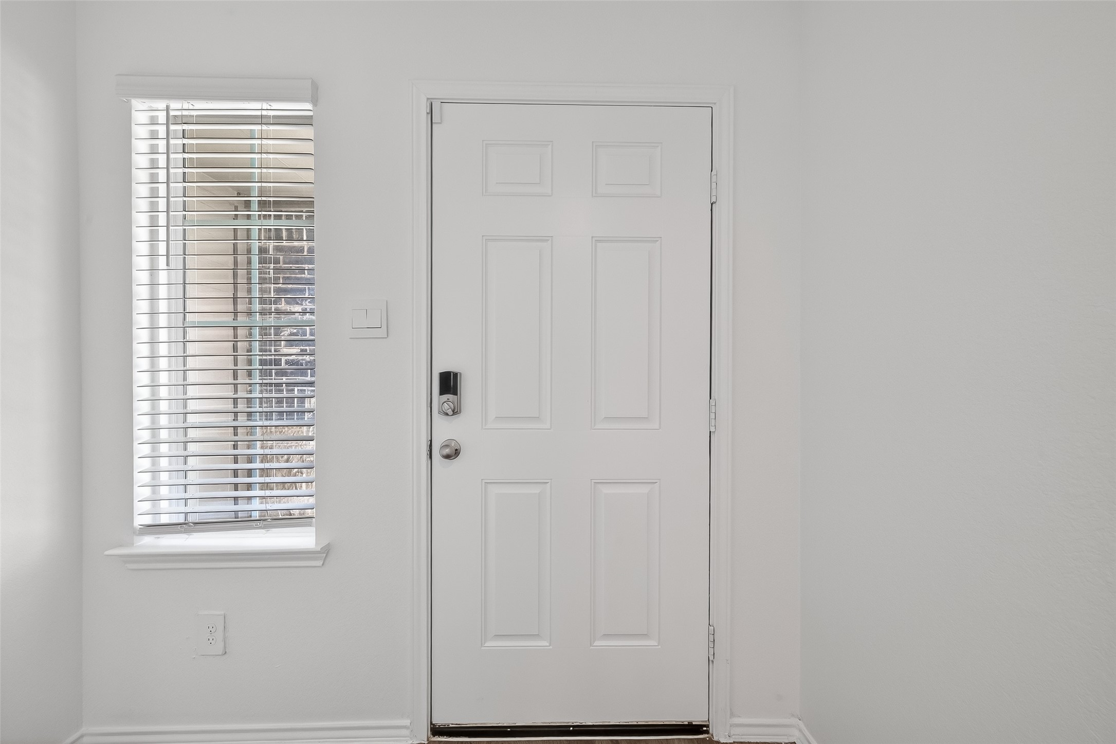 24046 Kentwood Springs Drive Property Photo 6