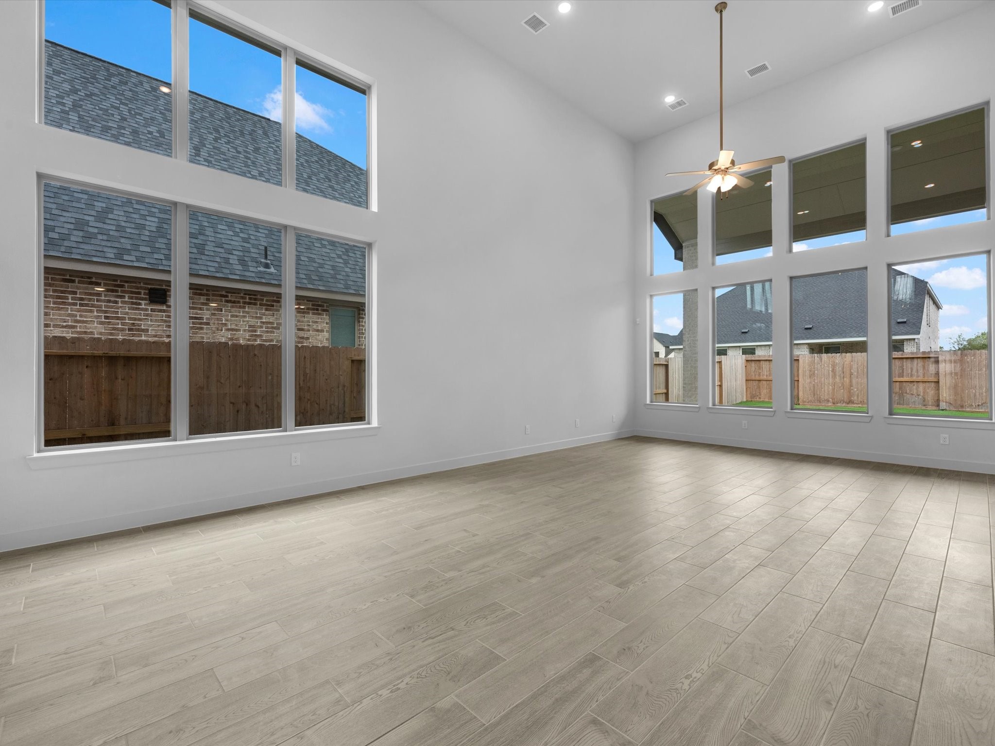 4419 Ruby Garden Court Property Photo 4