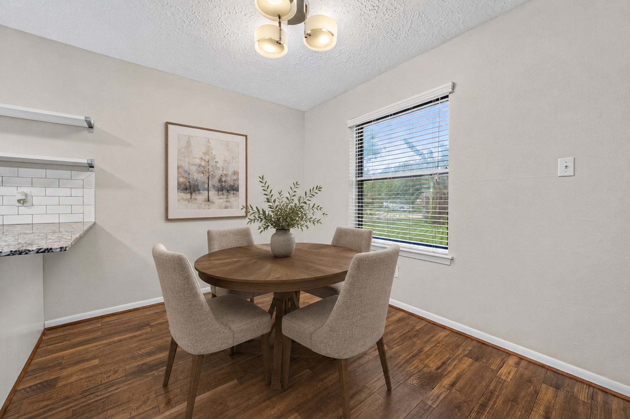5346 King Richard Drive Property Photo 11