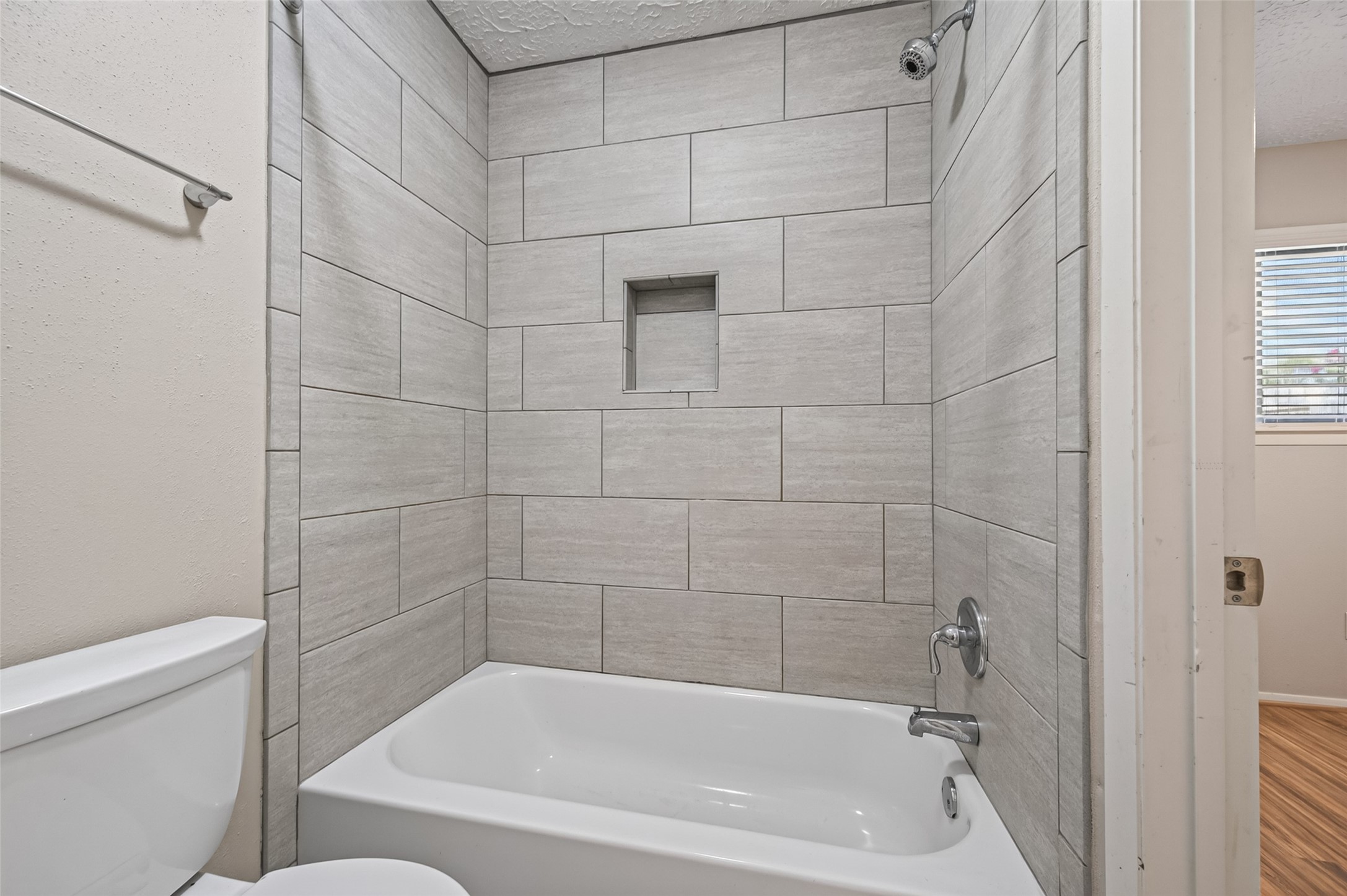 5346 King Richard Drive Property Photo 20