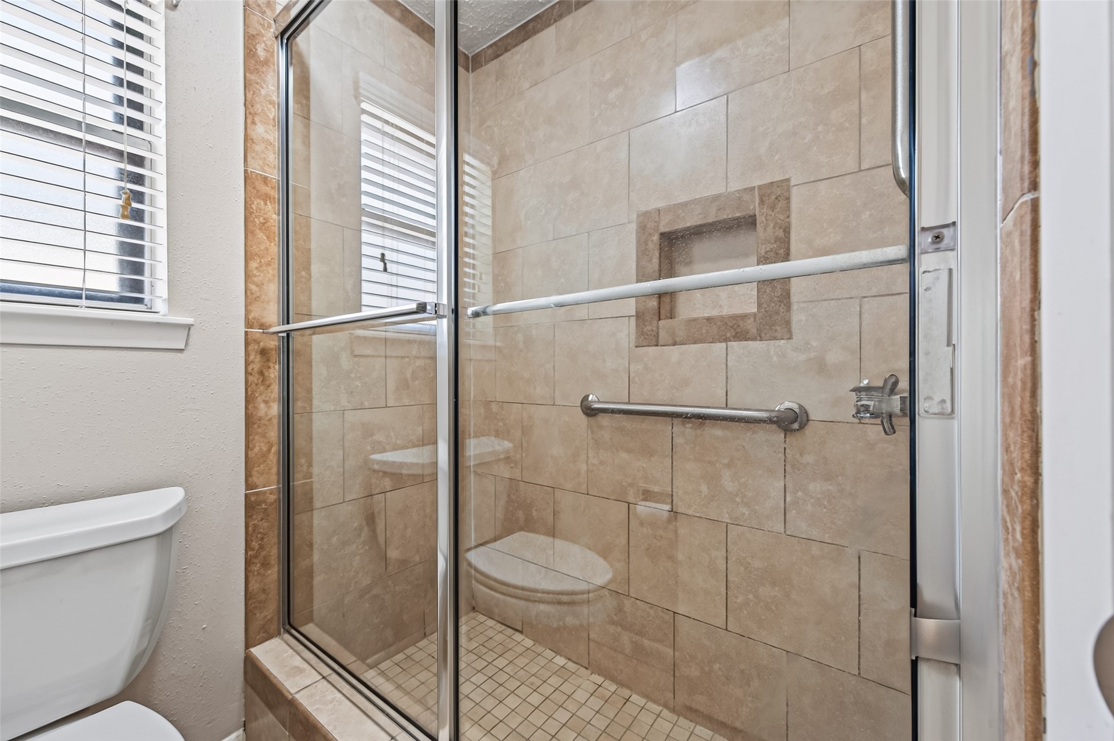 5346 King Richard Drive Property Photo 25