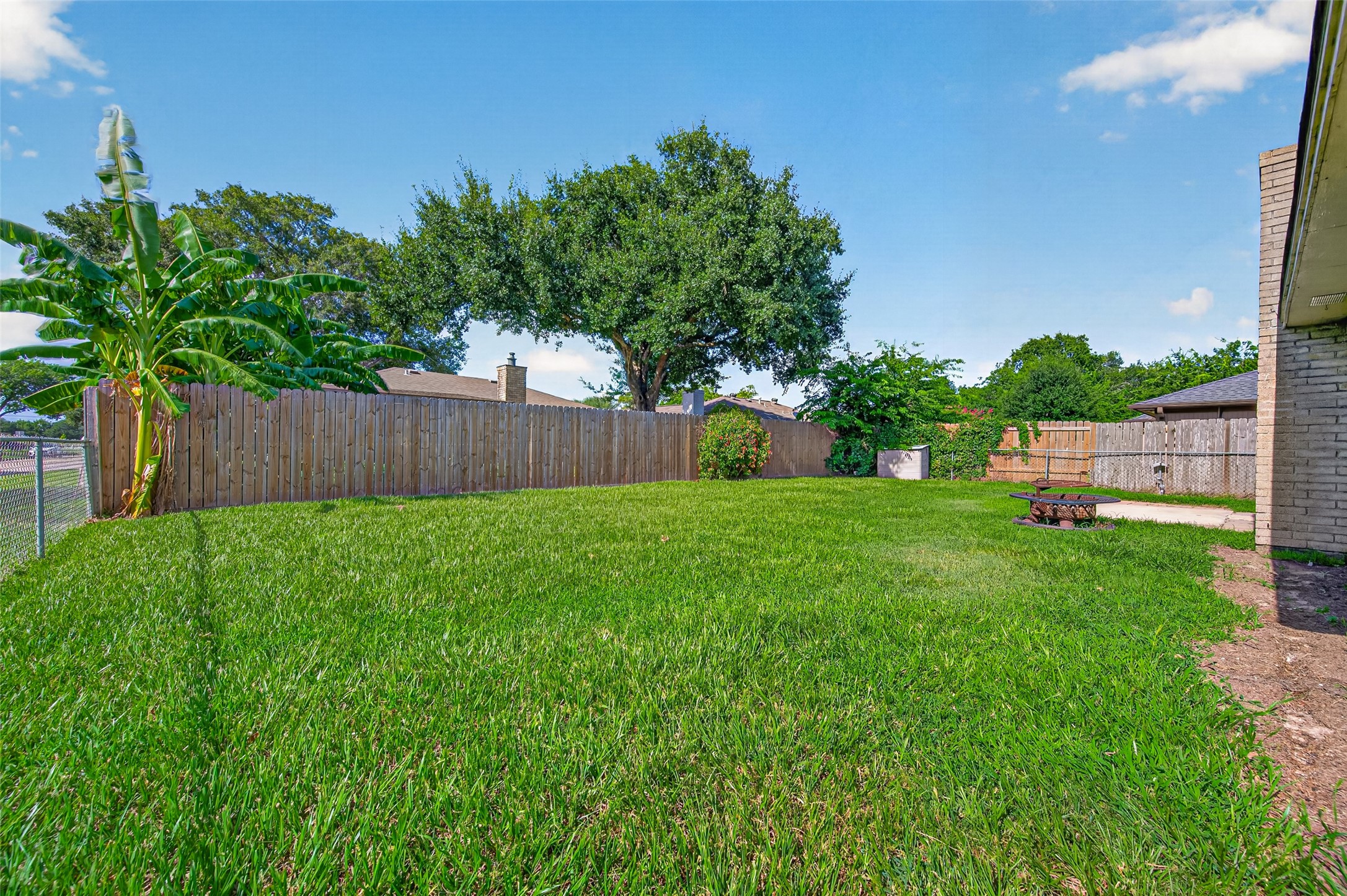 5346 King Richard Drive Property Photo 27