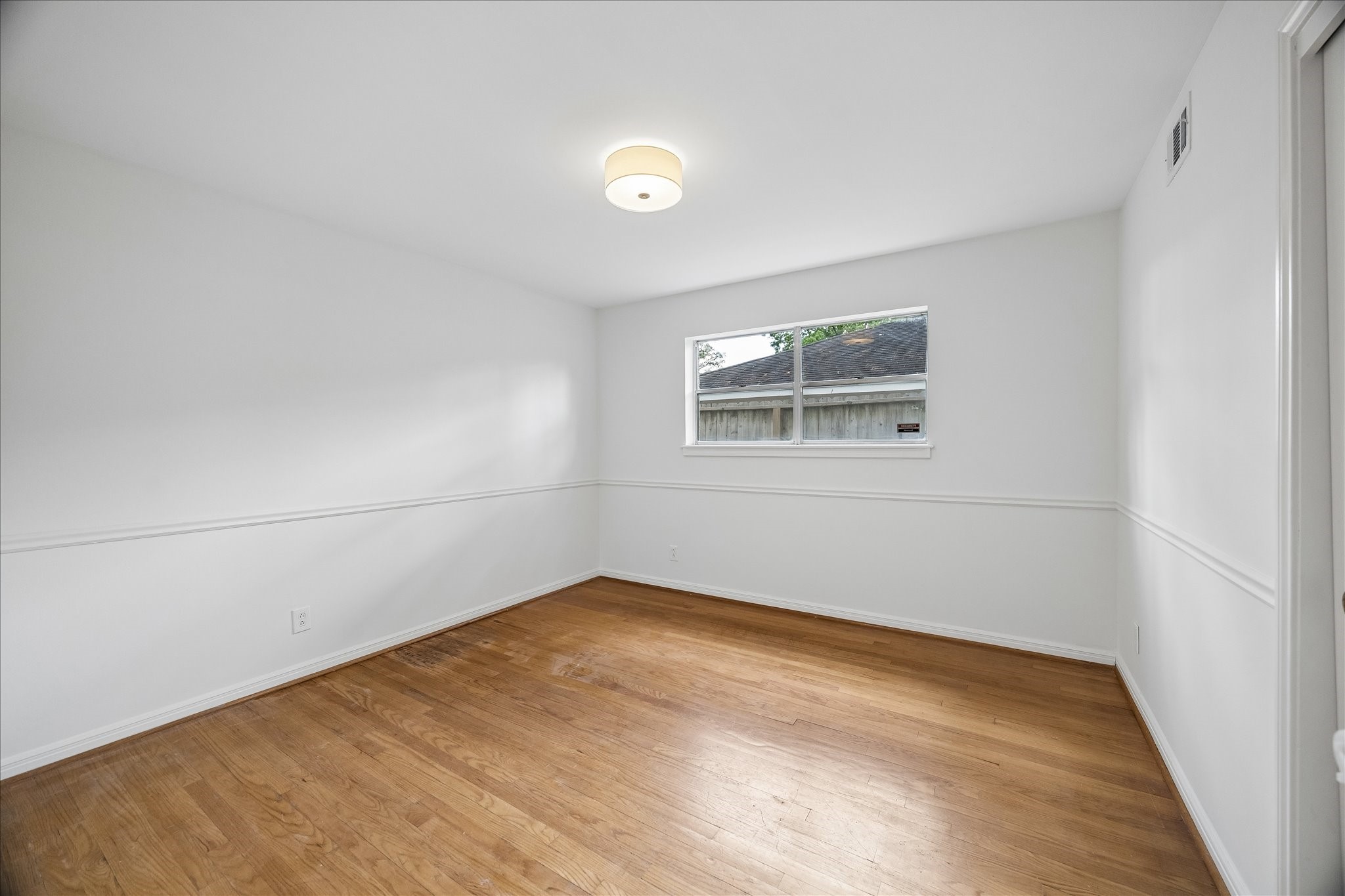 7623 Meadowvale Drive Property Photo 20