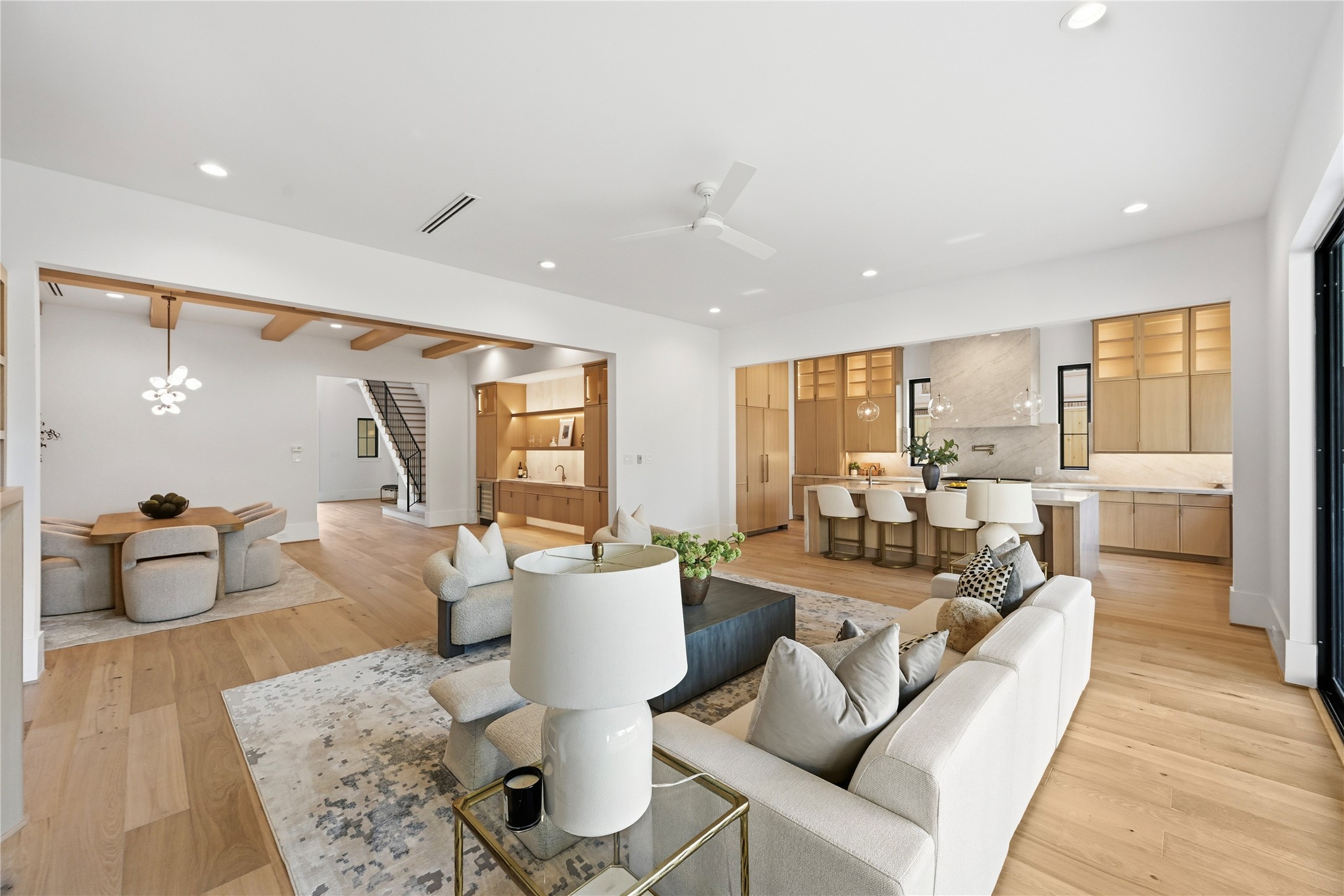 1642 Norfolk Street Property Photo 2