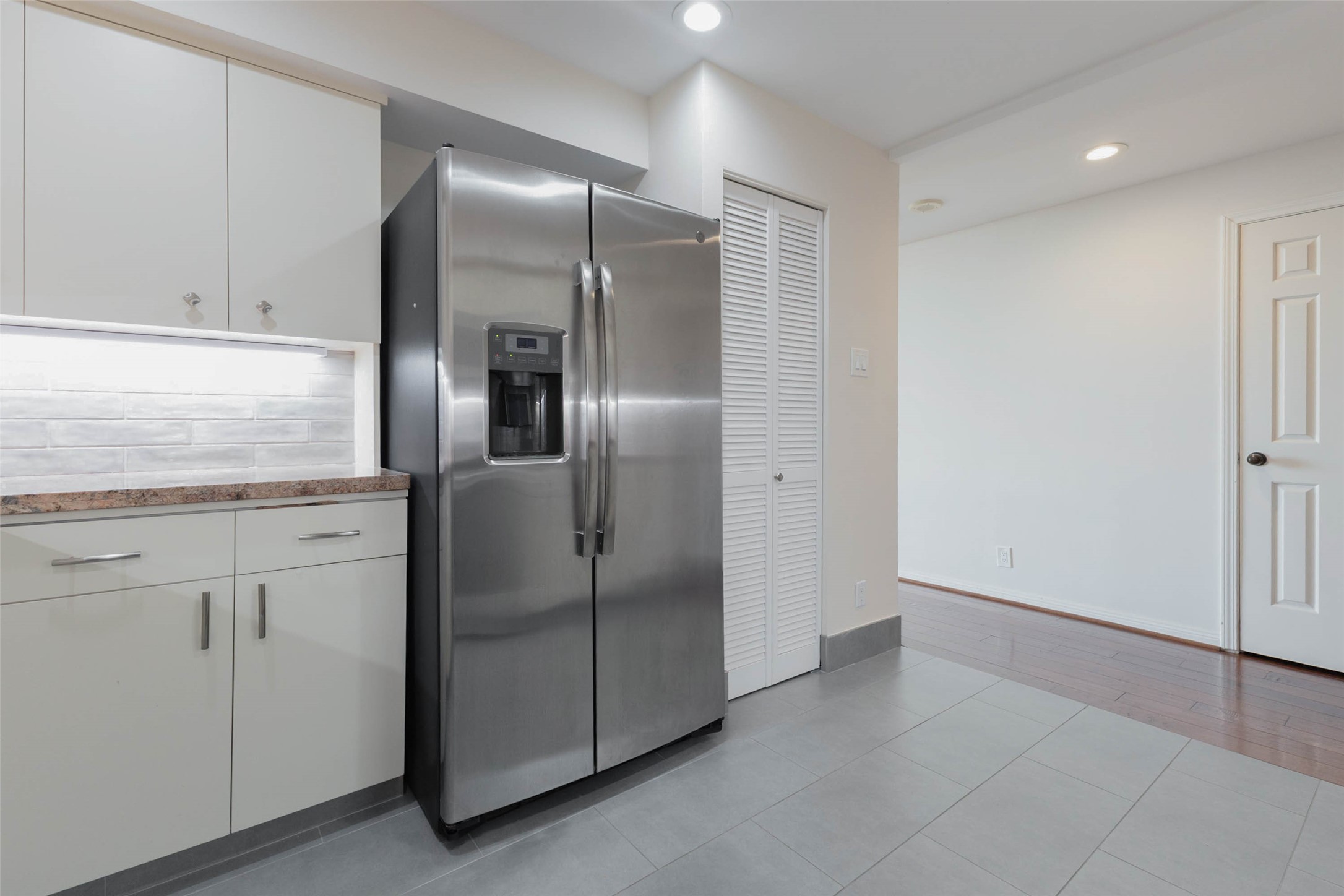 14 Greenway Plaza 23m Property Photo 10