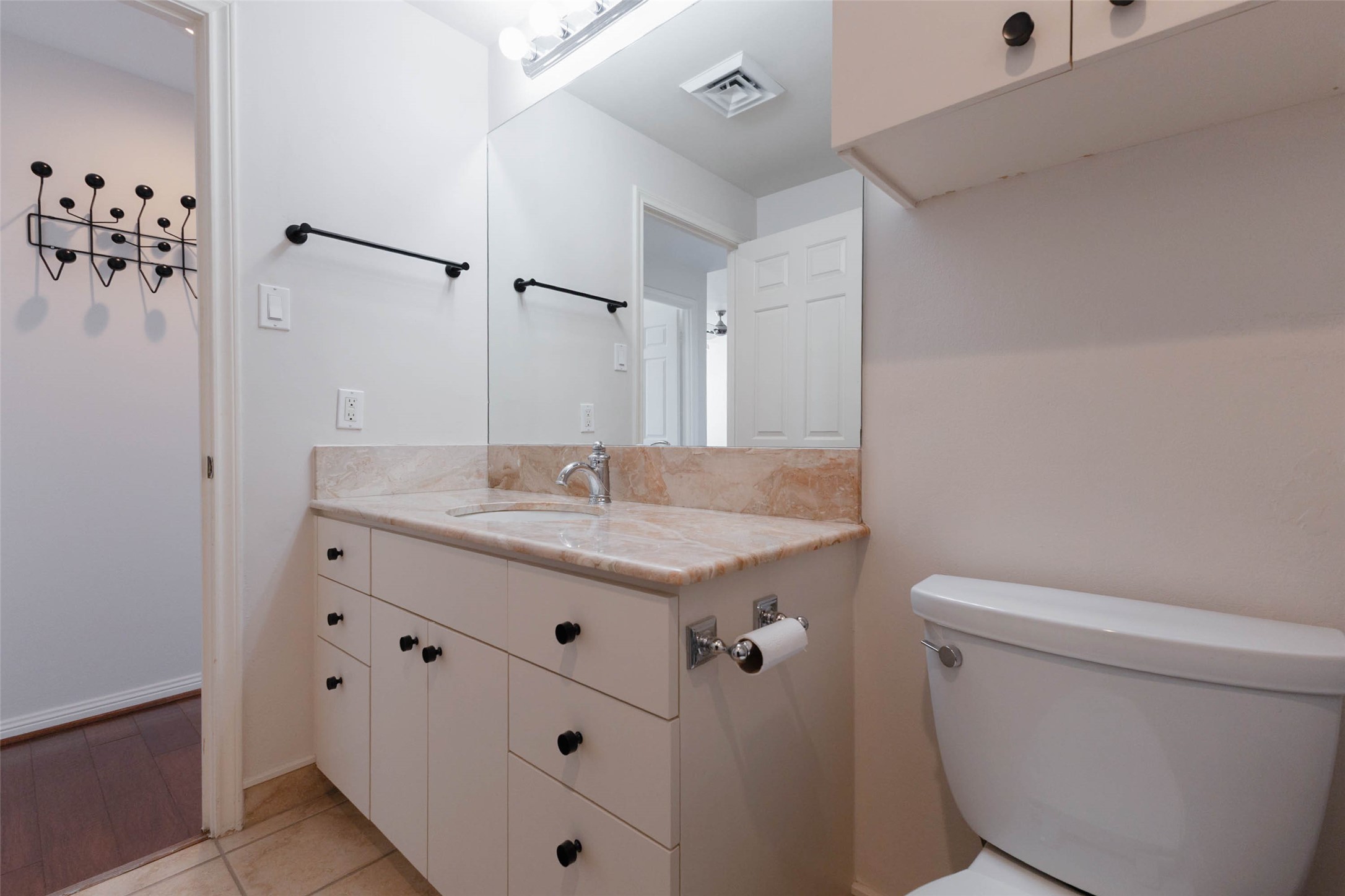14 Greenway Plaza 23m Property Photo 17