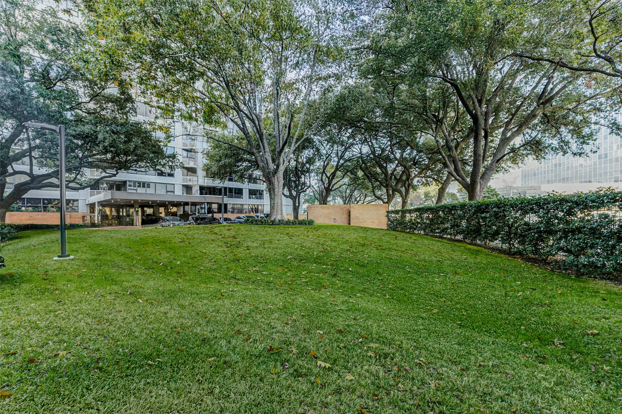 14 Greenway Plaza 23m Property Photo 35