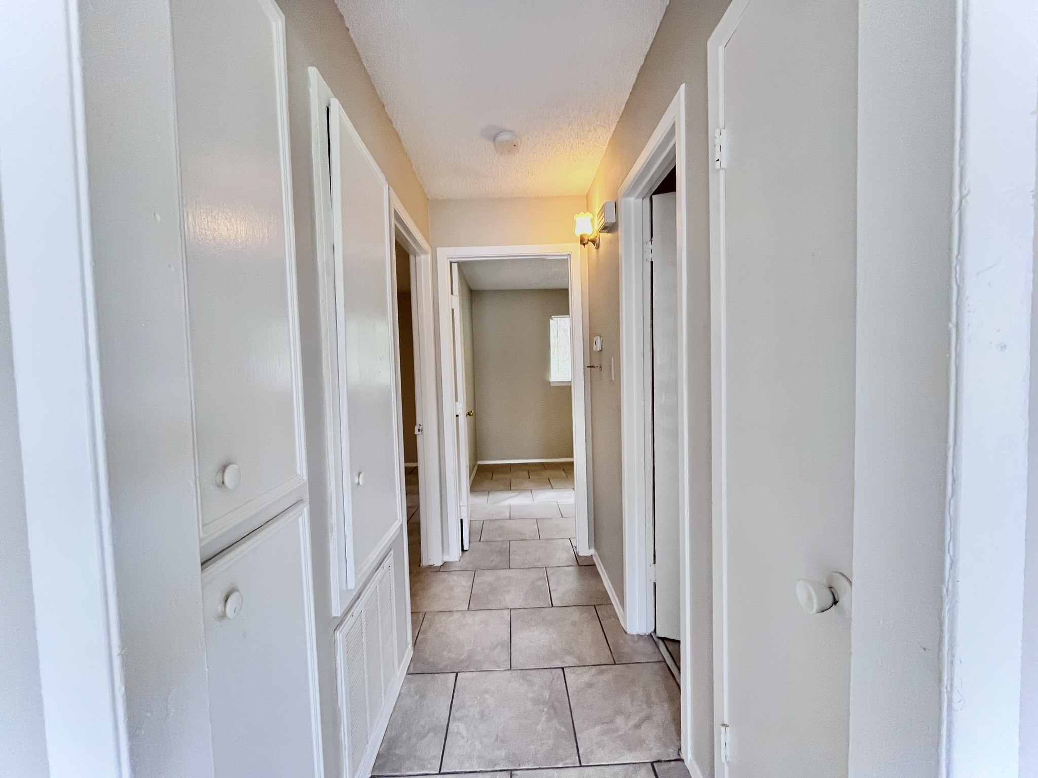 3021 Sycamore Avenue 8 Property Photo 10