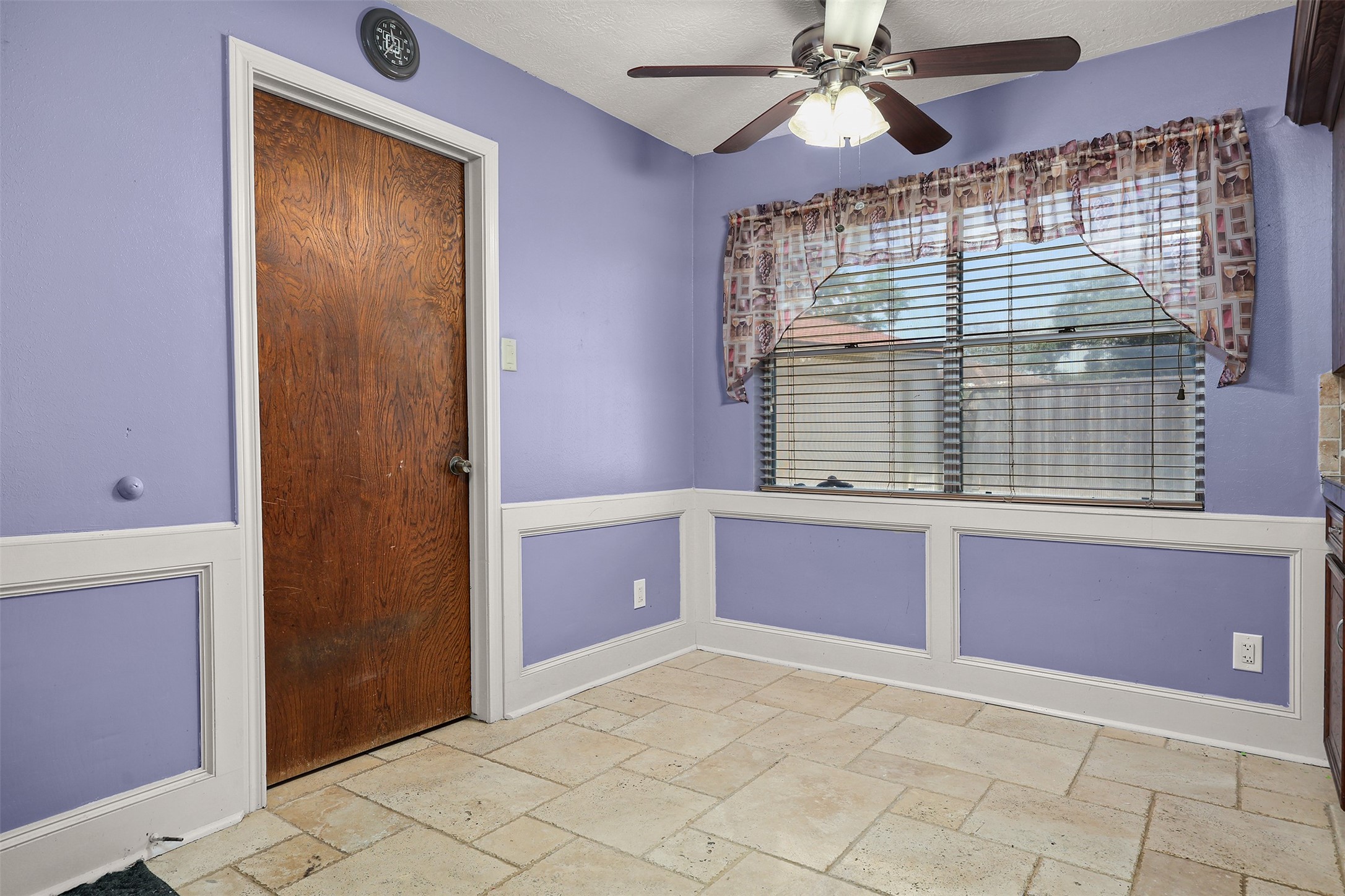 2518 Taylor Lane Property Photo 14