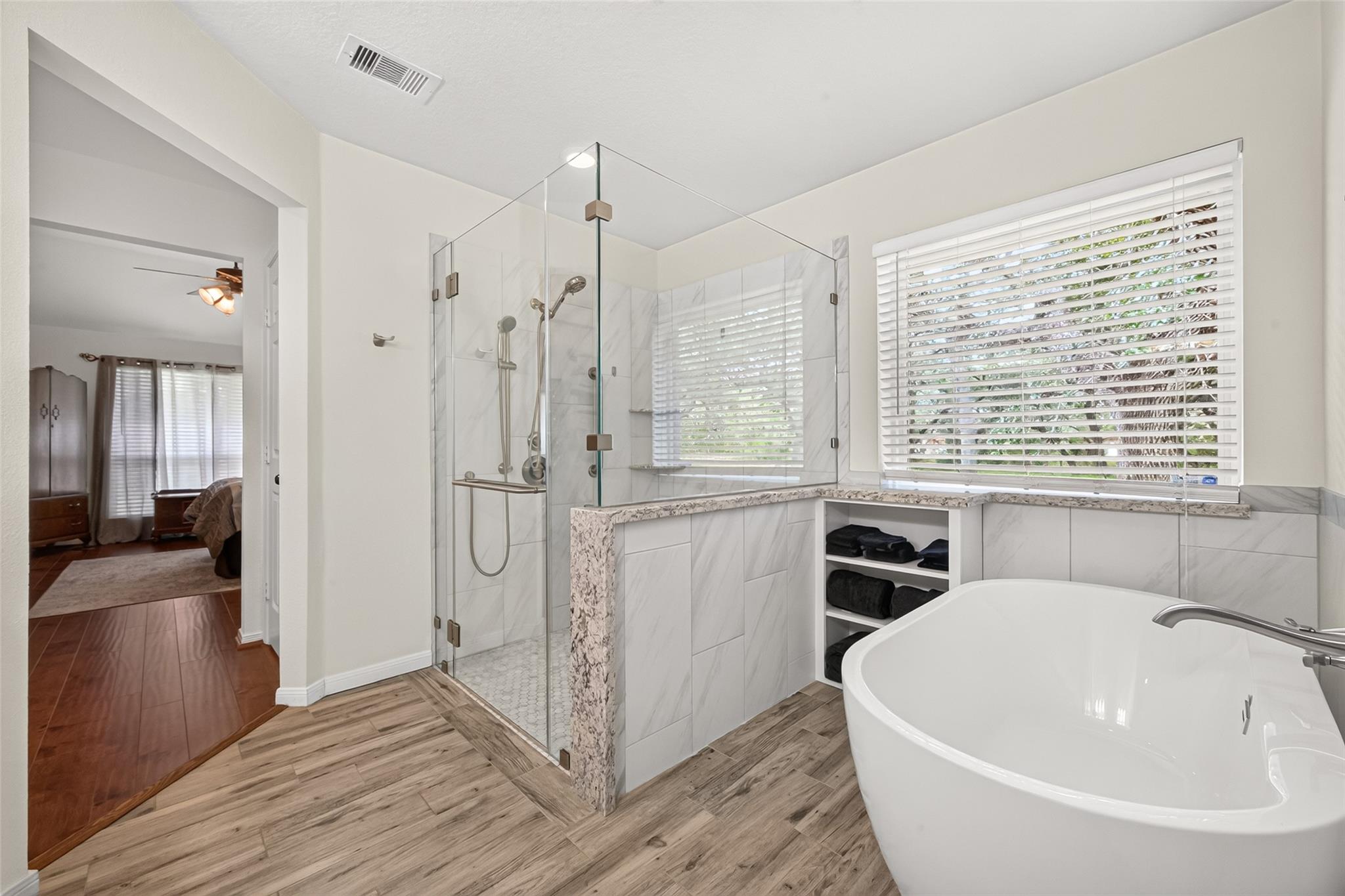 1054 Indian Circle Property Photo 17